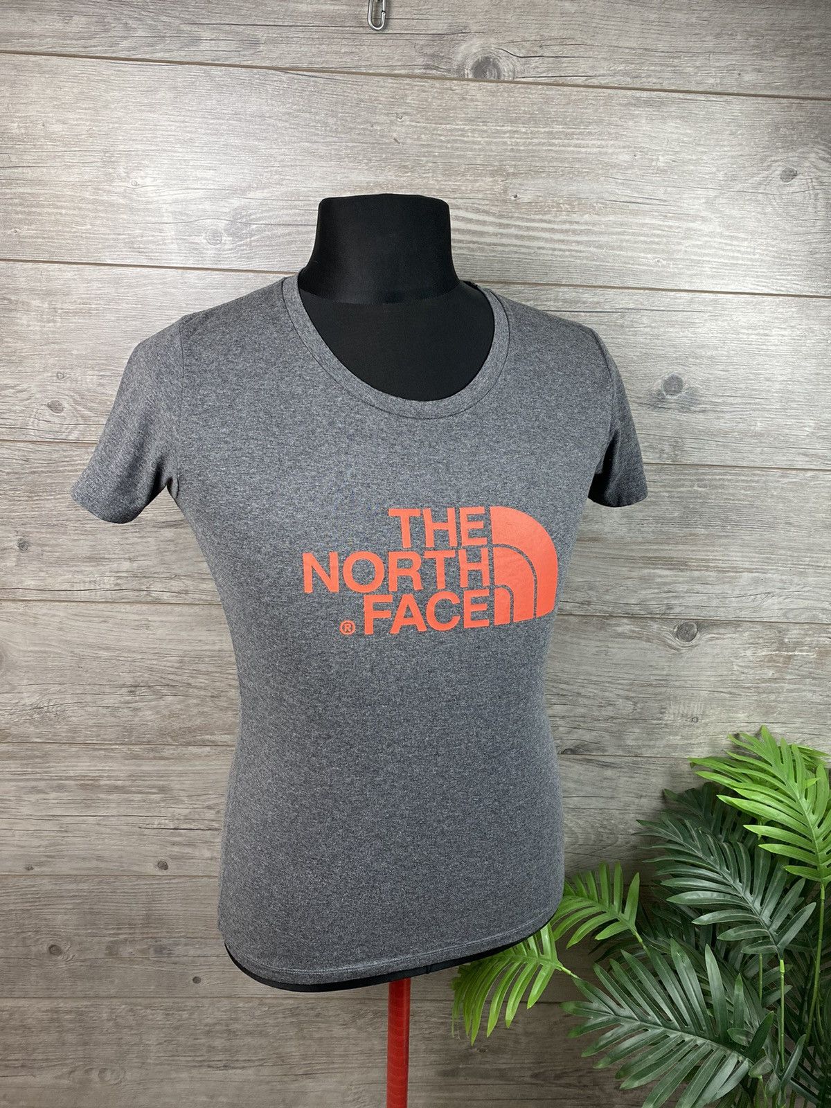 The North Face The North Face Womans tee T shirt size M Size M / US 6-8 / IT 42-44 - 3 Thumbnail