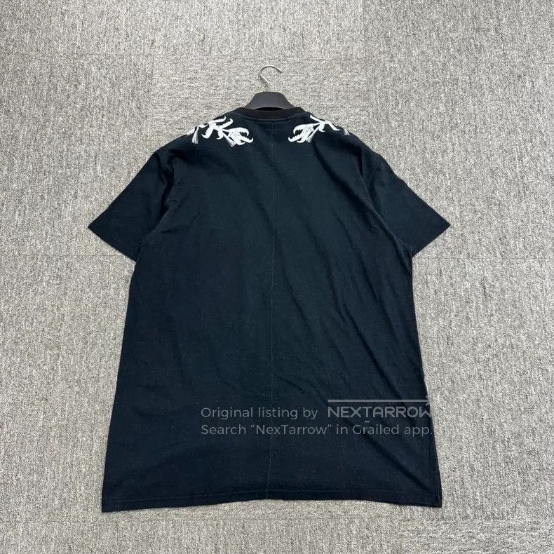 Givenchy Givenchy Madonna Angel Short Sleeve Size: S Size US S / EU 44-46 / 1 - 5 Thumbnail