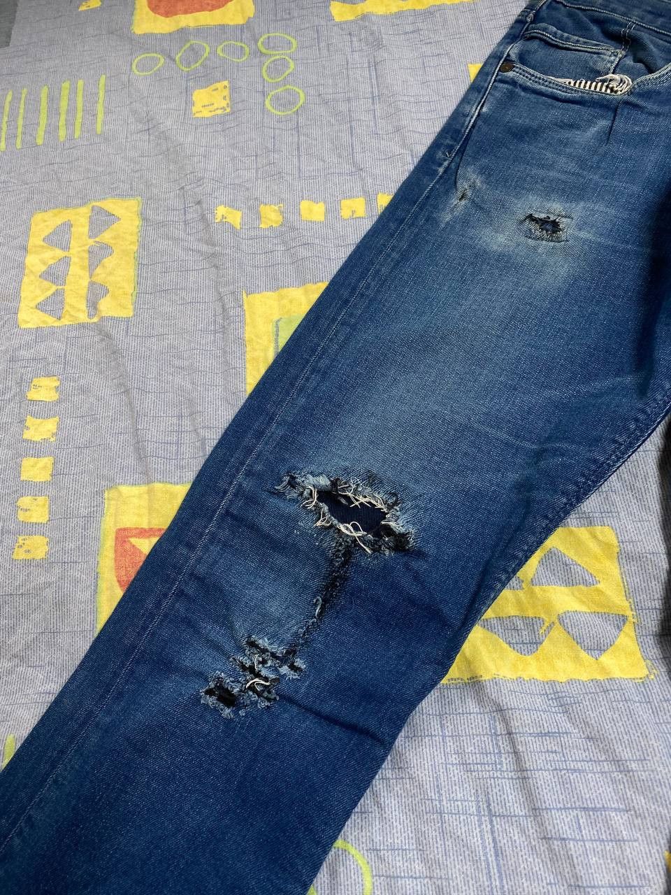 Tommy Hilfiger Y2k distressed Tommy Hilfiger jeans Size US 33 - 2 Thumbnail