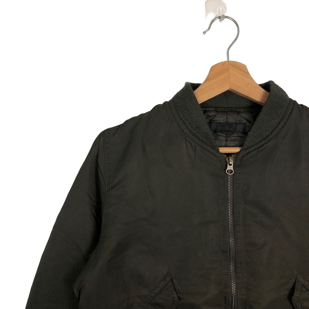 Japanese Brand VINTAGE BOMBER JACKET RIOT RIOT DESIGN UNIQLO JAPAN Size US M / EU 48-50 / 2 - 6 Thumbnail