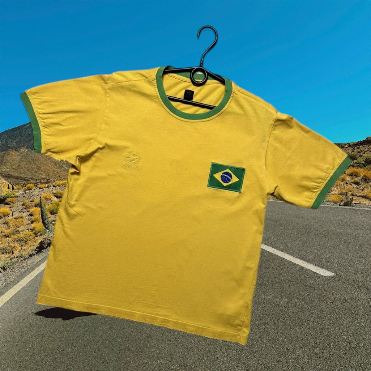 Vintage Vintage adidas 10 Brazil soccer tee Brasil size M/L Size US L / EU 52-54 / 3 - 1 Thumbnail