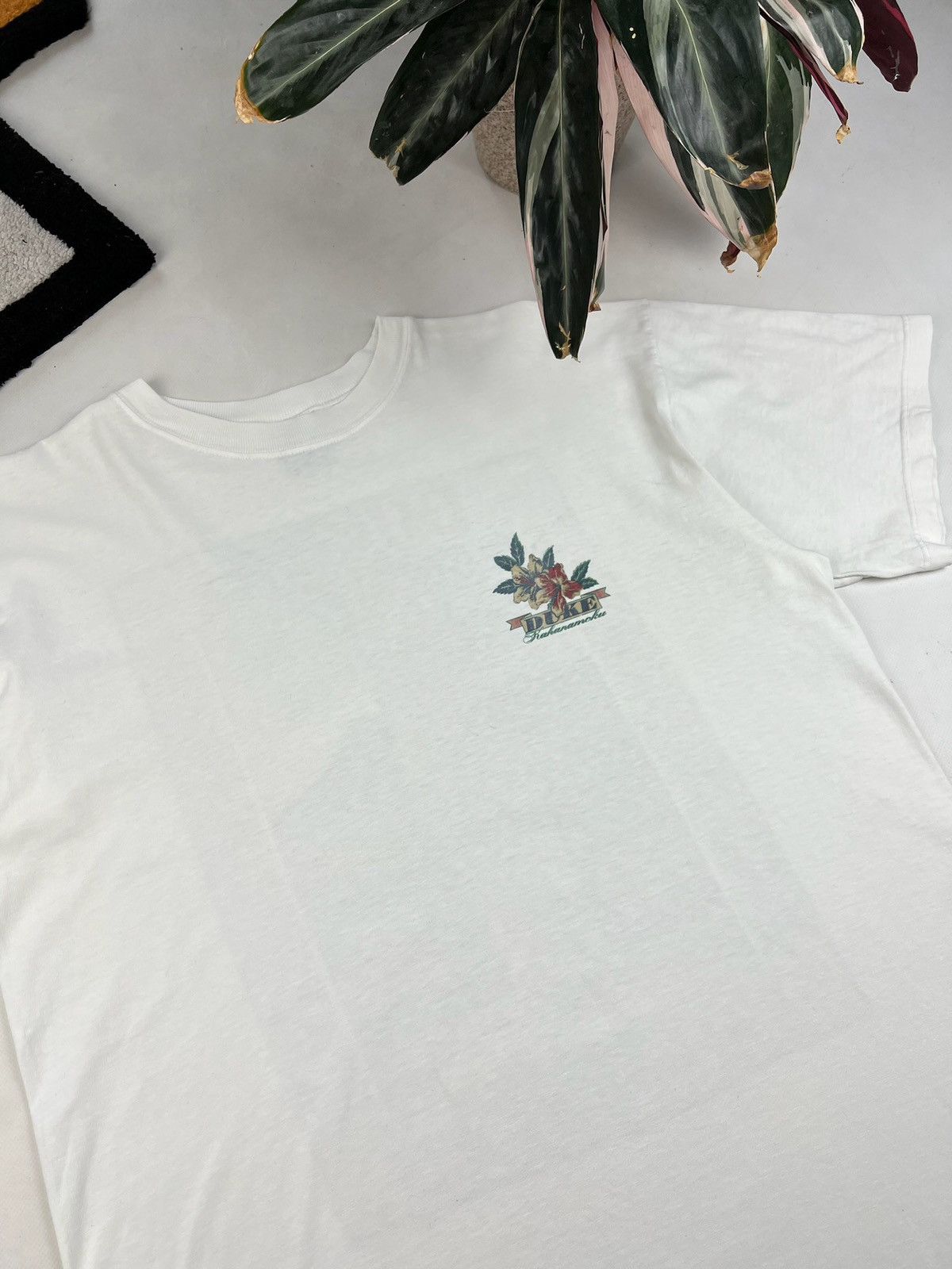 Duke Kahanamoku × Vintage Vintage Duke Kahanamoku Hawaiian Tee mambo style Size US L / EU 52-54 / 3 - 5 Thumbnail