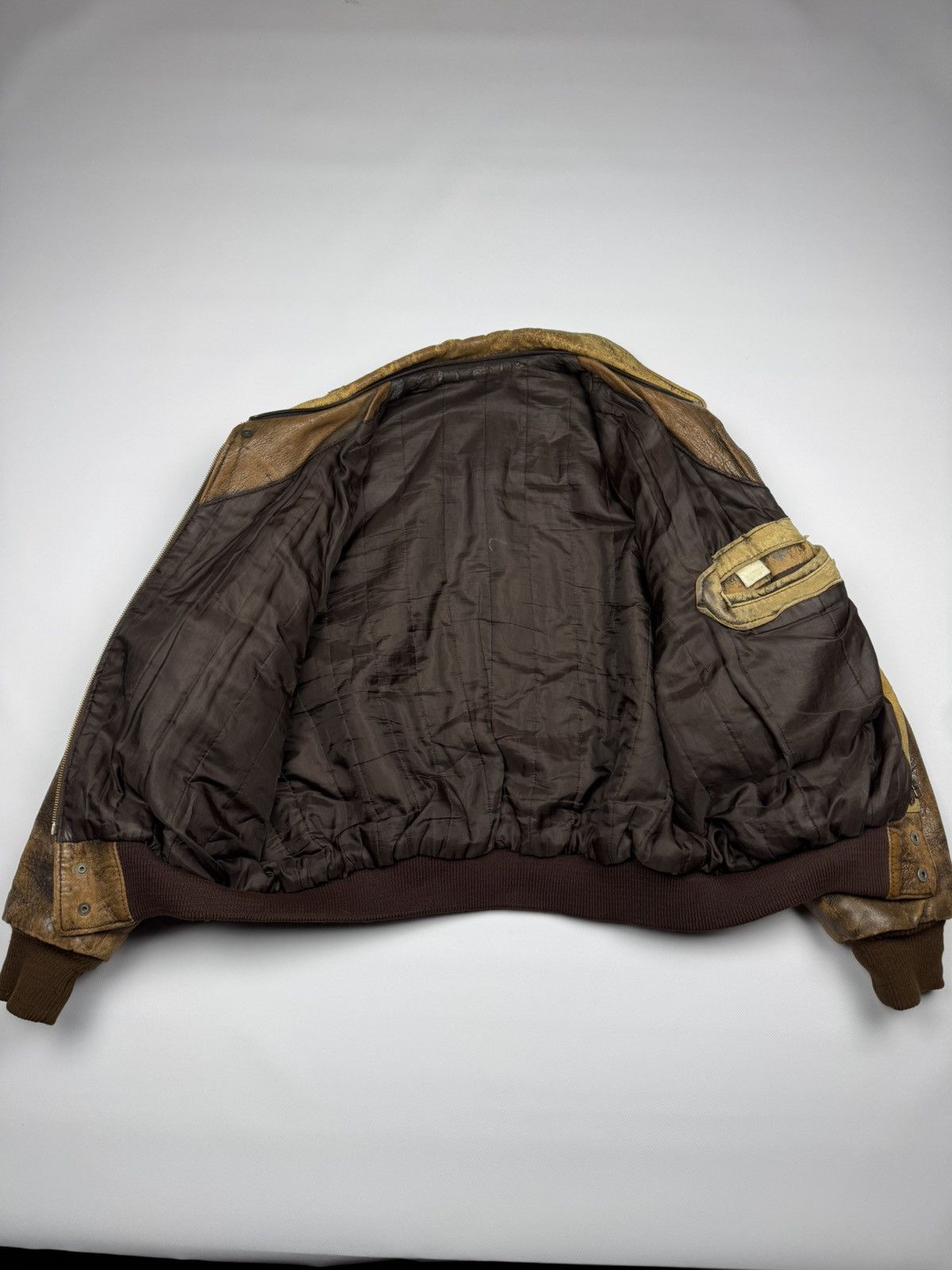 Vintage Vintage Top Gun Heavy Distressed Aviation Leather Jacket Size US L / EU 52-54 / 3 - 18 Thumbnail