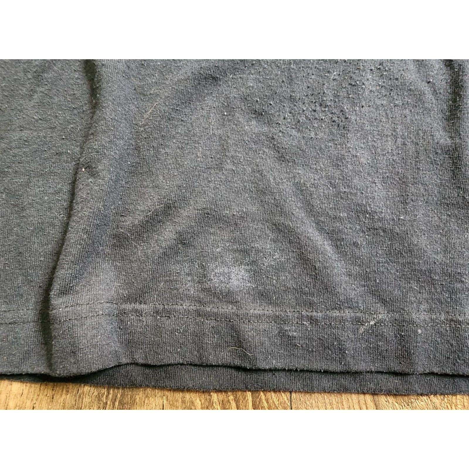 Nutmeg VINTAGE Nutmeg Gators Patch Hoodie T Shirt Mens M Black 90s College Distressed Size US M / EU 48-50 / 2 - 6 Thumbnail