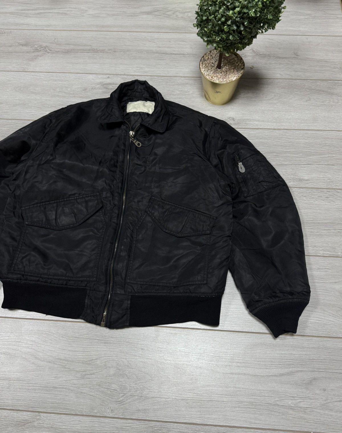 Vintage MA-1 vintage bomber delta military zip jacket Size US M / EU 48-50 / 2 - 3 Thumbnail