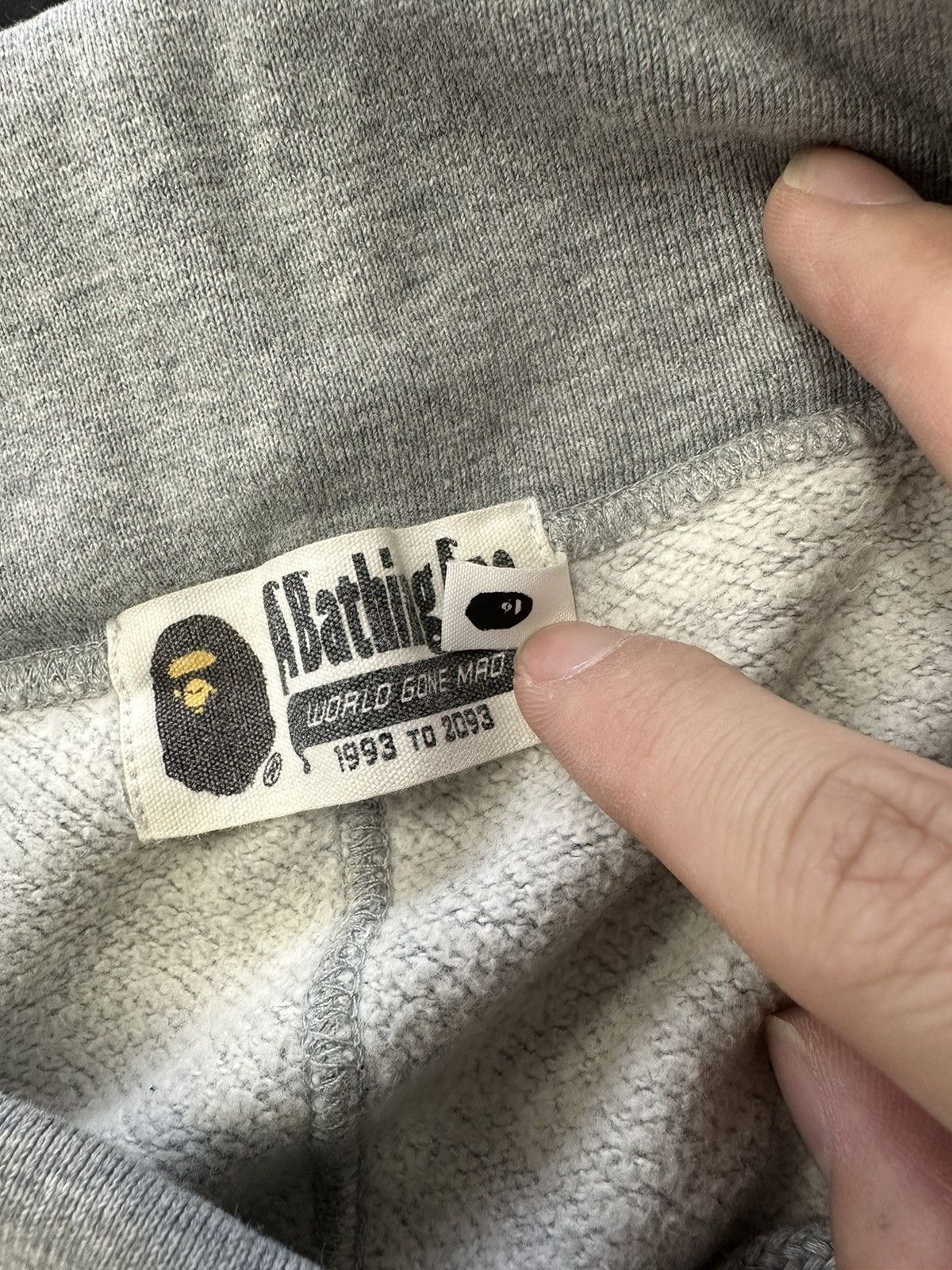 Bape BAPE mutli logo sweatpants joggers gray medium bathing ape Size US 32 / EU 48 - 8 Thumbnail