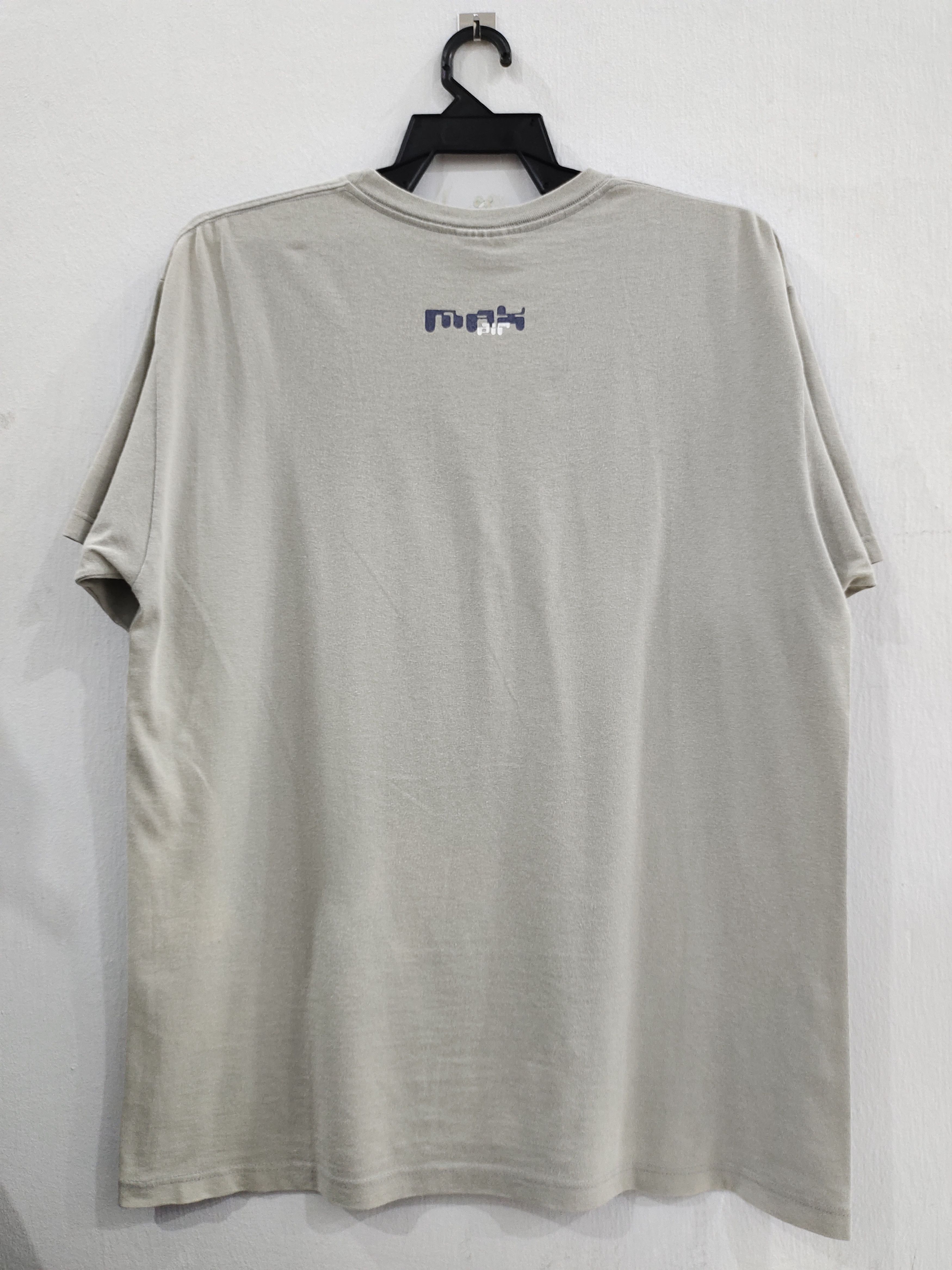 Nike × Vintage Vintage 00s Nike Max Air Very Rare T-shirt Size US L / EU 52-54 / 3 - 2 Thumbnail