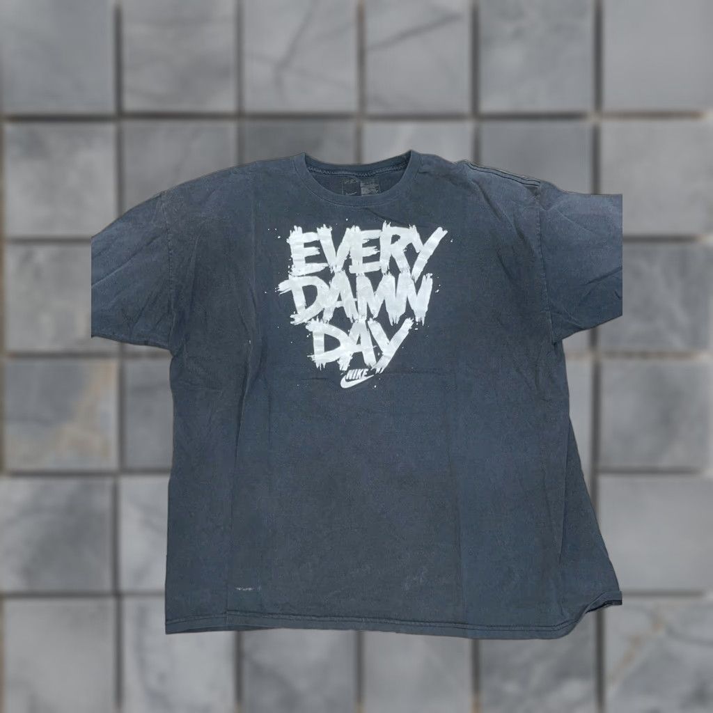 Nike Nike Every Damn Day T-Shirt Black XL Men’s Regular Size XL Nike Every Damn Day Black T-Shirt Sports Summer Mens Size US XL / EU 56 / 4 - 1 Thumbnail