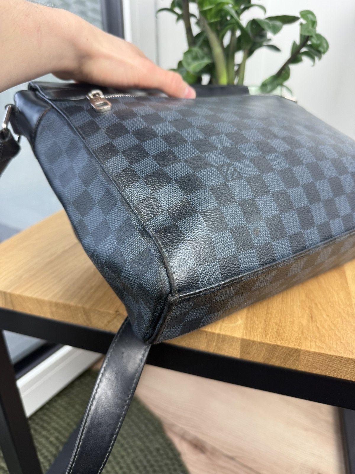 Louis Vuitton Louis Vuitton Messenger Canvas Crossbody Bag Size ONE SIZE - 17 Thumbnail
