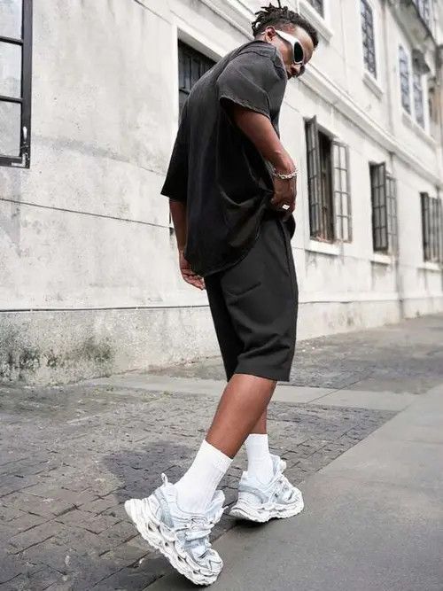Jean × Vintage Casual Basic shorts Oversized Size US 34 / EU 50 - 2 Thumbnail