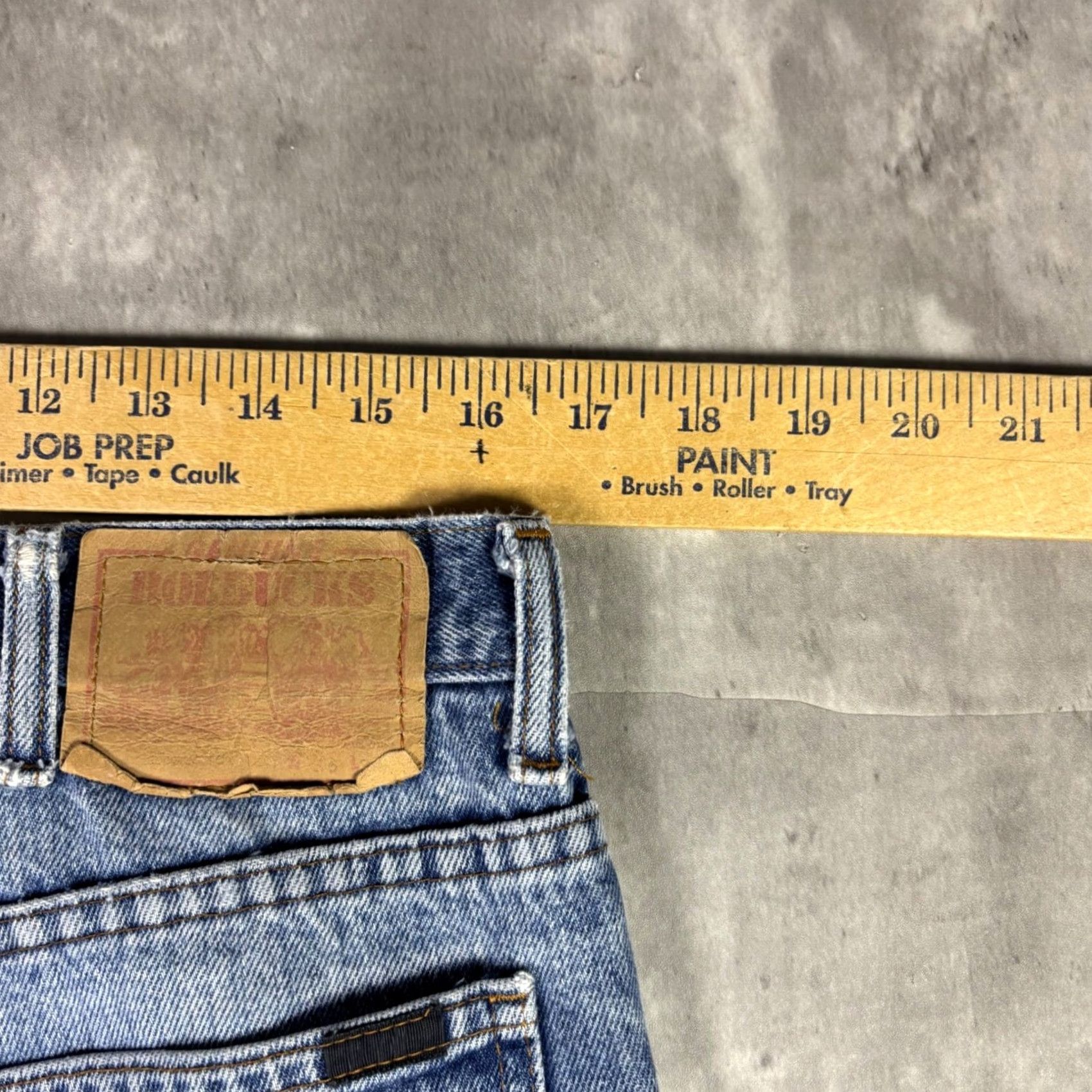 Denime VINTAGE Bodbucks Distressed Blue Denim Jeans Mens Size 32x30 Jeans Regular Blue 90s Mens Size US 32 / EU 48 - 3 Thumbnail