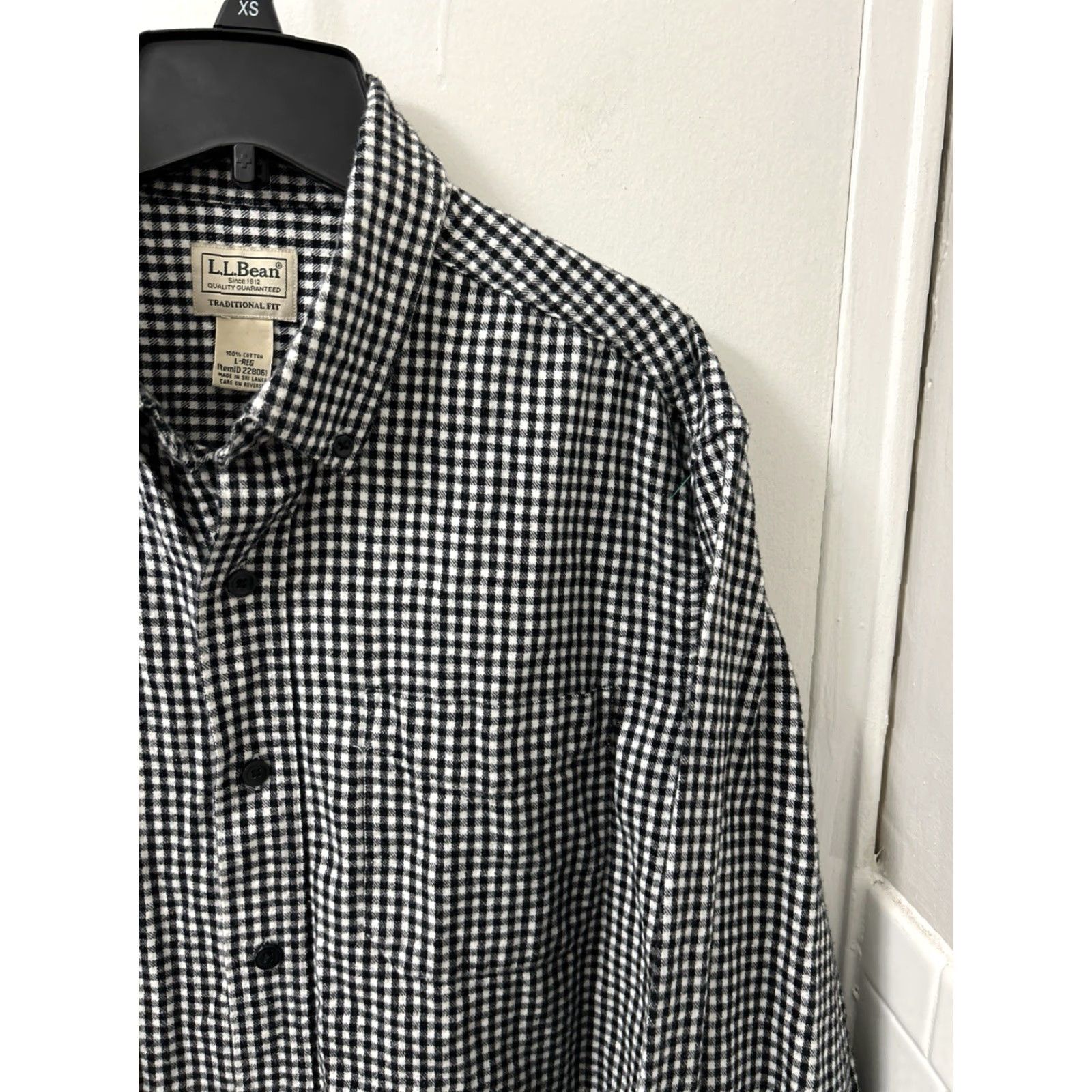 Vintage LL Bean Shirt Mens Large Black White Scotch Plaid Flannel Traditional Fit 228061 Size US L / EU 52-54 / 3 - 4 Thumbnail