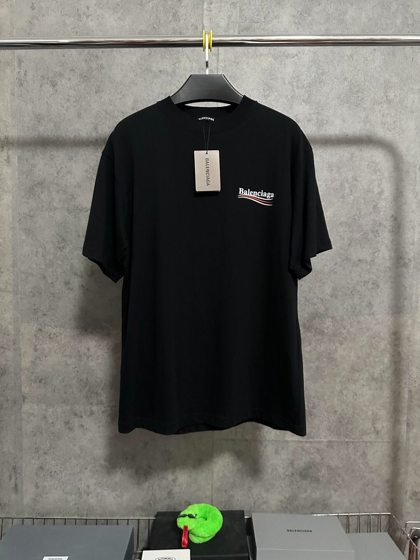 Balenciaga Balenciaga Cola Print Logo Short Sleeve T-Shirt Size US M / EU 48-50 / 2 - 1 Thumbnail