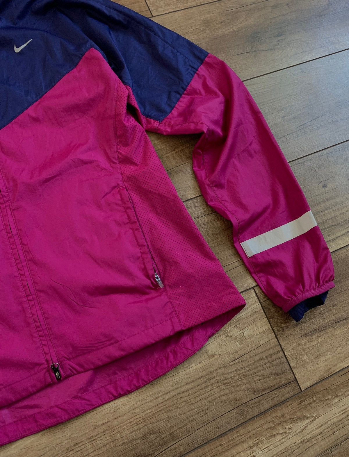 Nike Nike Sportswear Womens Windbreaker Running Jacket Size M / US 6-8 / IT 42-44 - 4 Thumbnail