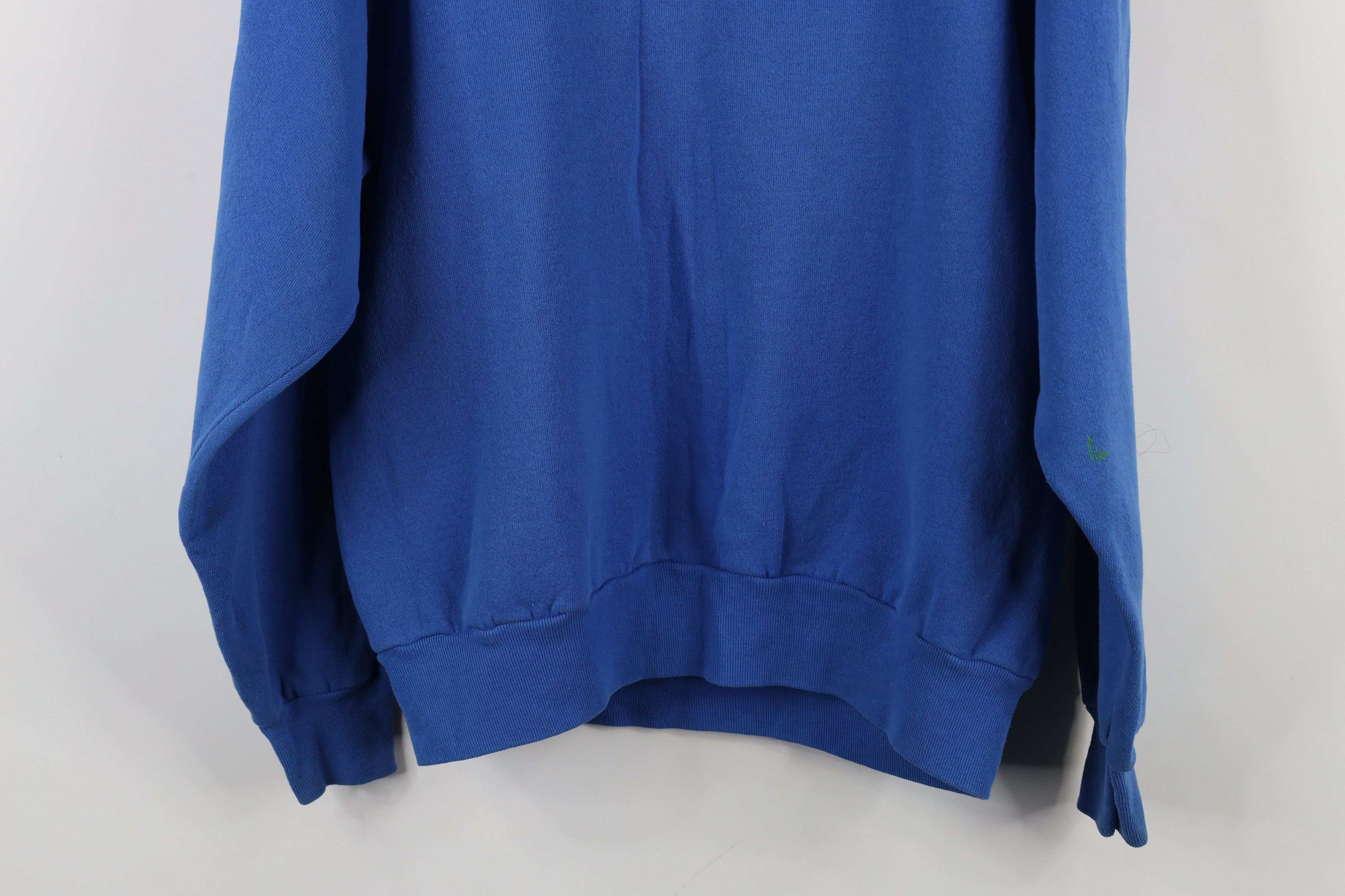 Vintage Vintage 90s Streetwear Free Willy Orca Whales Sweatshirt USA Size L / US 10 / IT 46 - 14 Thumbnail