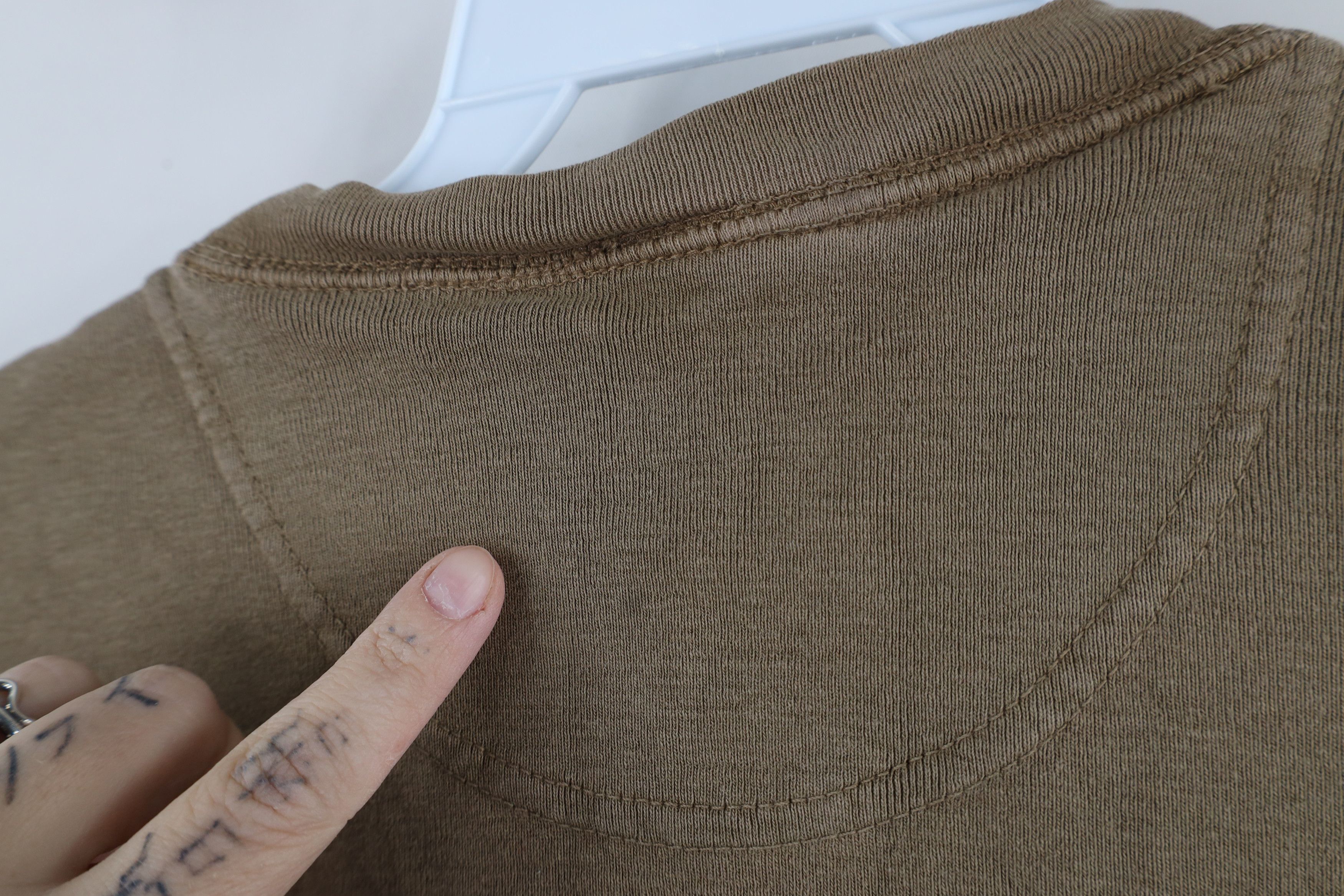 Vintage Vintage 90s Streetwear Ribbed Knit Henley T-Shirt Drab Brown Size US M / EU 48-50 / 2 - 5 Thumbnail