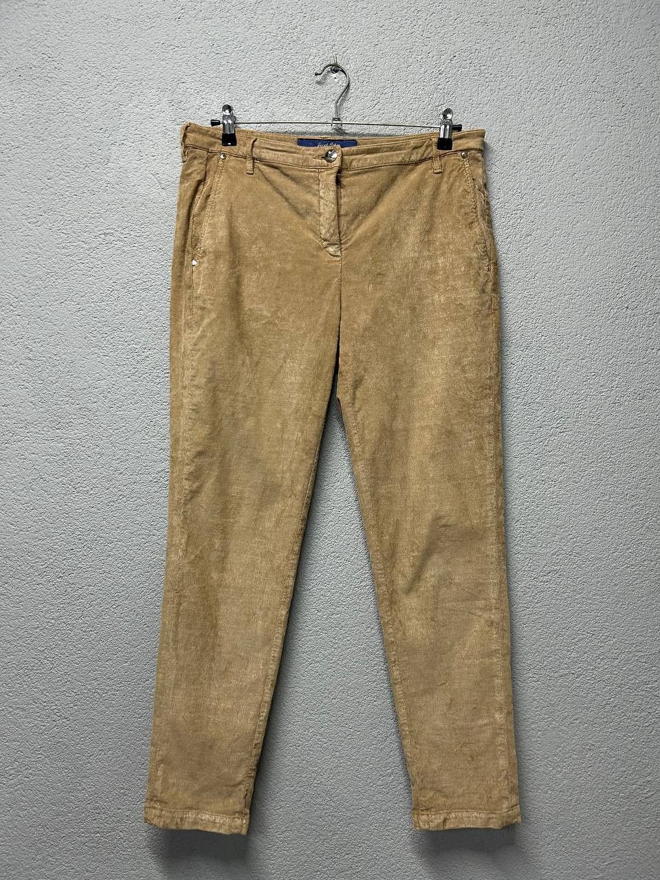 Jacob Cohen Jacob Cohen Marina womens corduroy pant W 31 made in Italy Size 31" - 1 Thumbnail