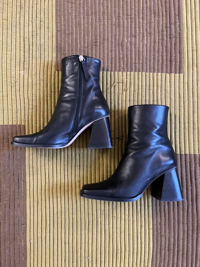 image of Alohas South Boots in Black, Women's (Size 7)