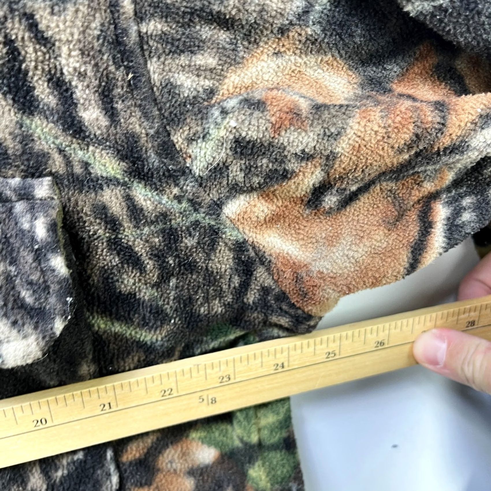 Vintage VINTAGE Real Tree Camo Fleece Button Up Sweater L Mens Green 90s Hunting Christmas Not Specified Size US L / EU 52-54 / 3 - 6 Thumbnail