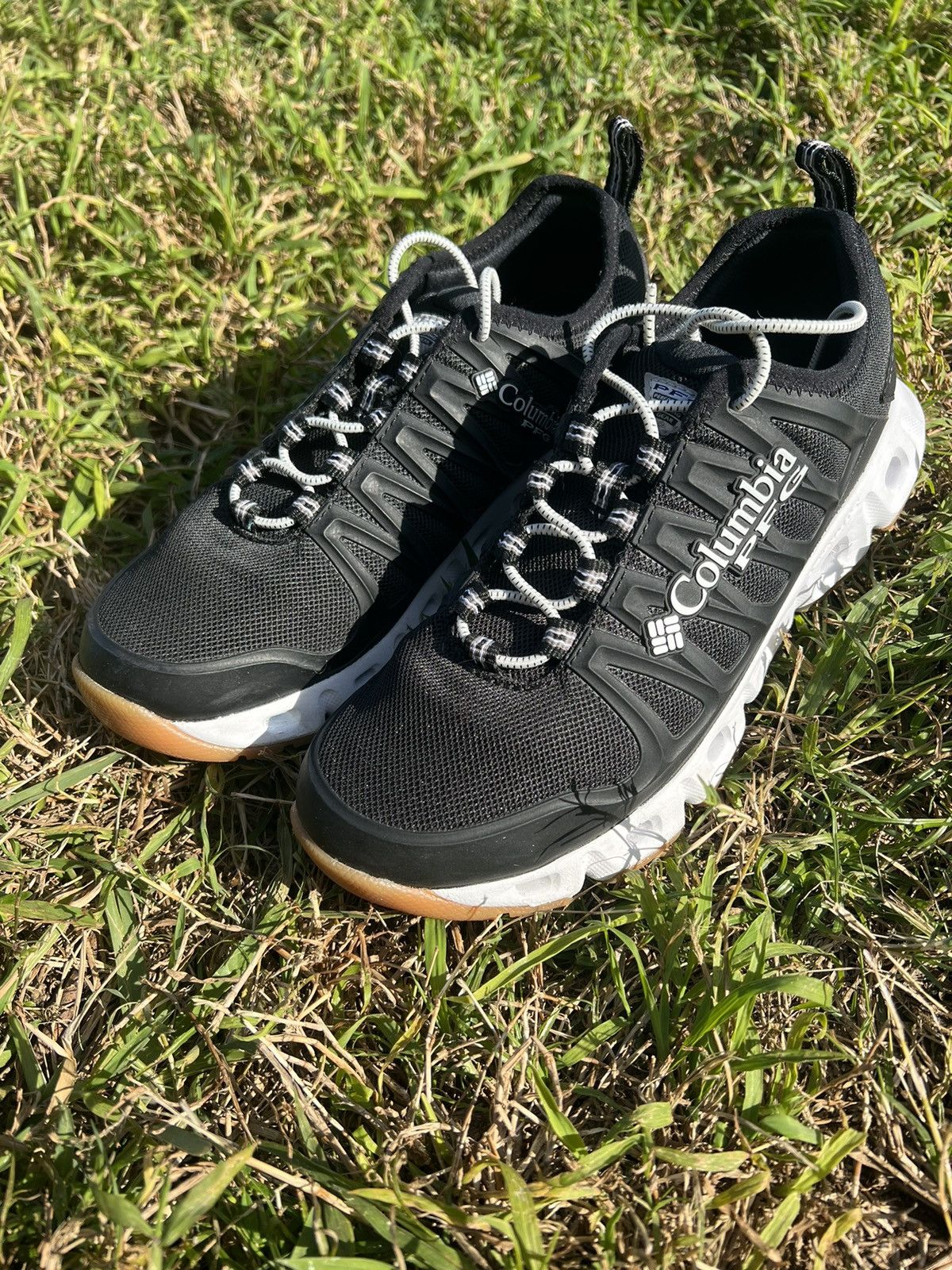 image of Columbia Pfg Shoe in Black, Men's (Size 7)