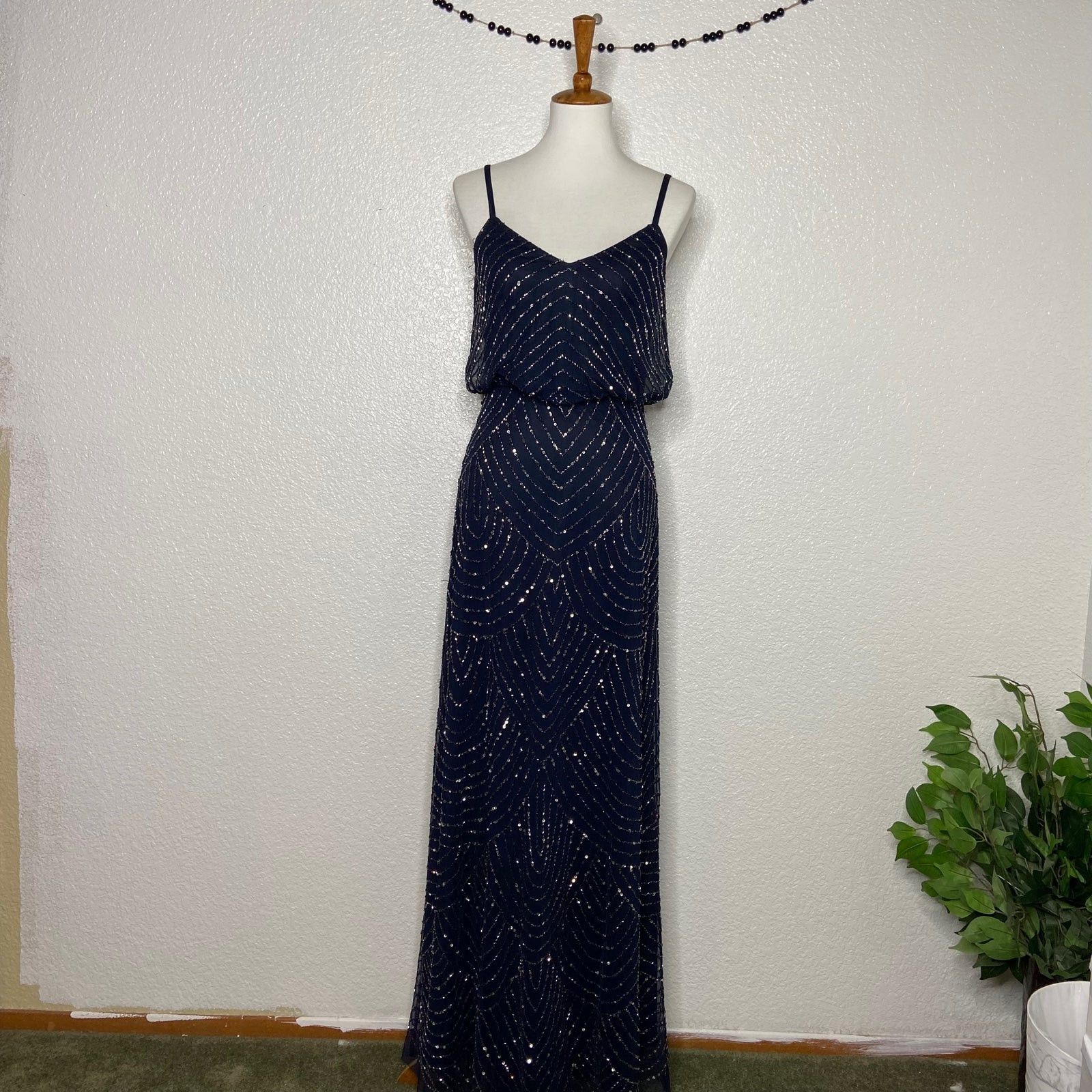 Adrianna Papell Adrianna Papell Navy Sequin Tank Evening Gown Size M / US 6-8 / IT 42-44 - 5 Thumbnail
