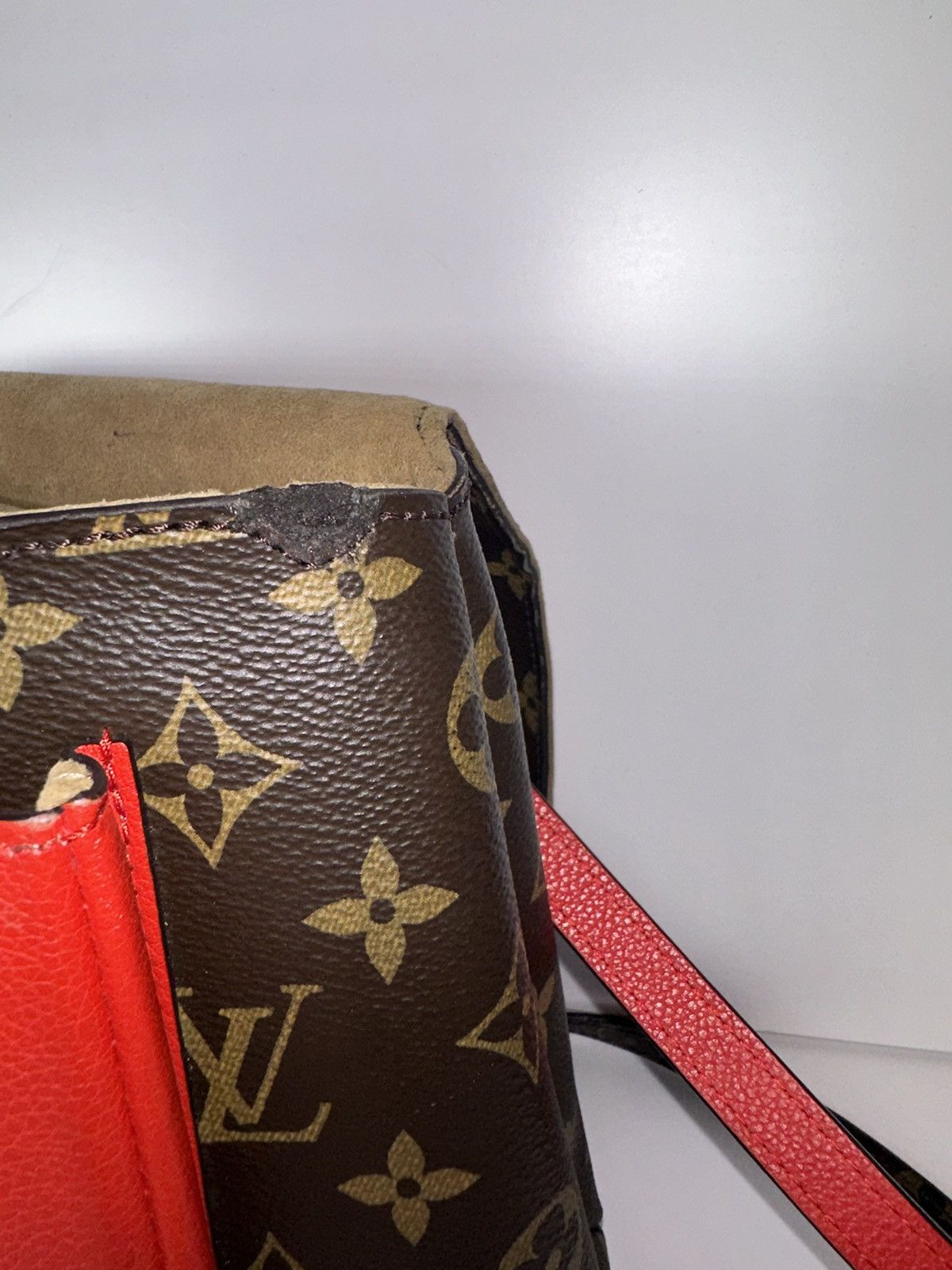 Louis Vuitton Authentic Louis Vuitton Marignan Handbag in Monogram Canvas Size ONE SIZE - 3 Thumbnail