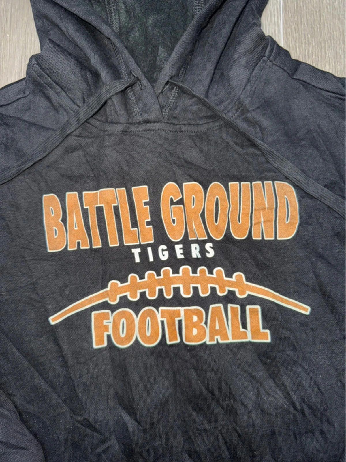 Vintage Vintage Battle Ground Tigers Football Hoodie size S Size US S / EU 44-46 / 1 - 2 Thumbnail