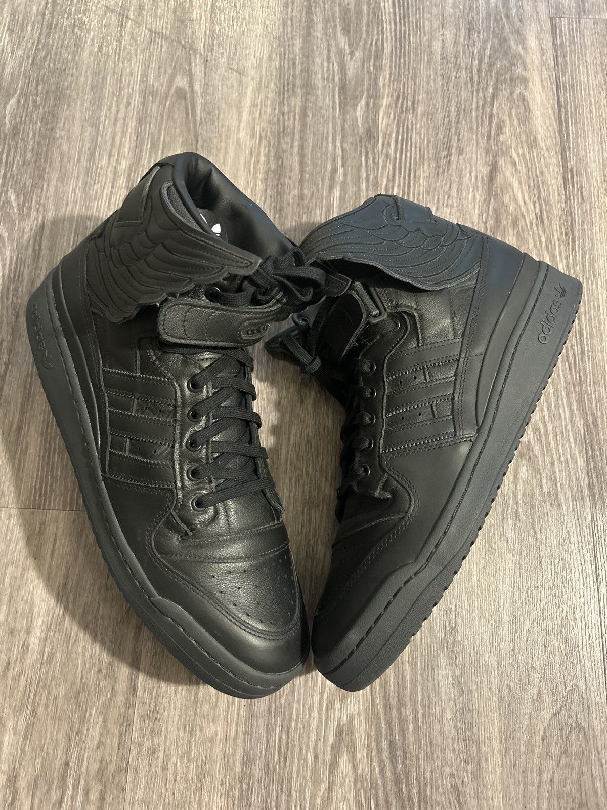 Adidas × Jeremy Scott Adidas x Jeremy Scott Forum Hi Wings 4.0 Black RARE SIZE 15 Size US 15 / EU 48 - 1 Thumbnail