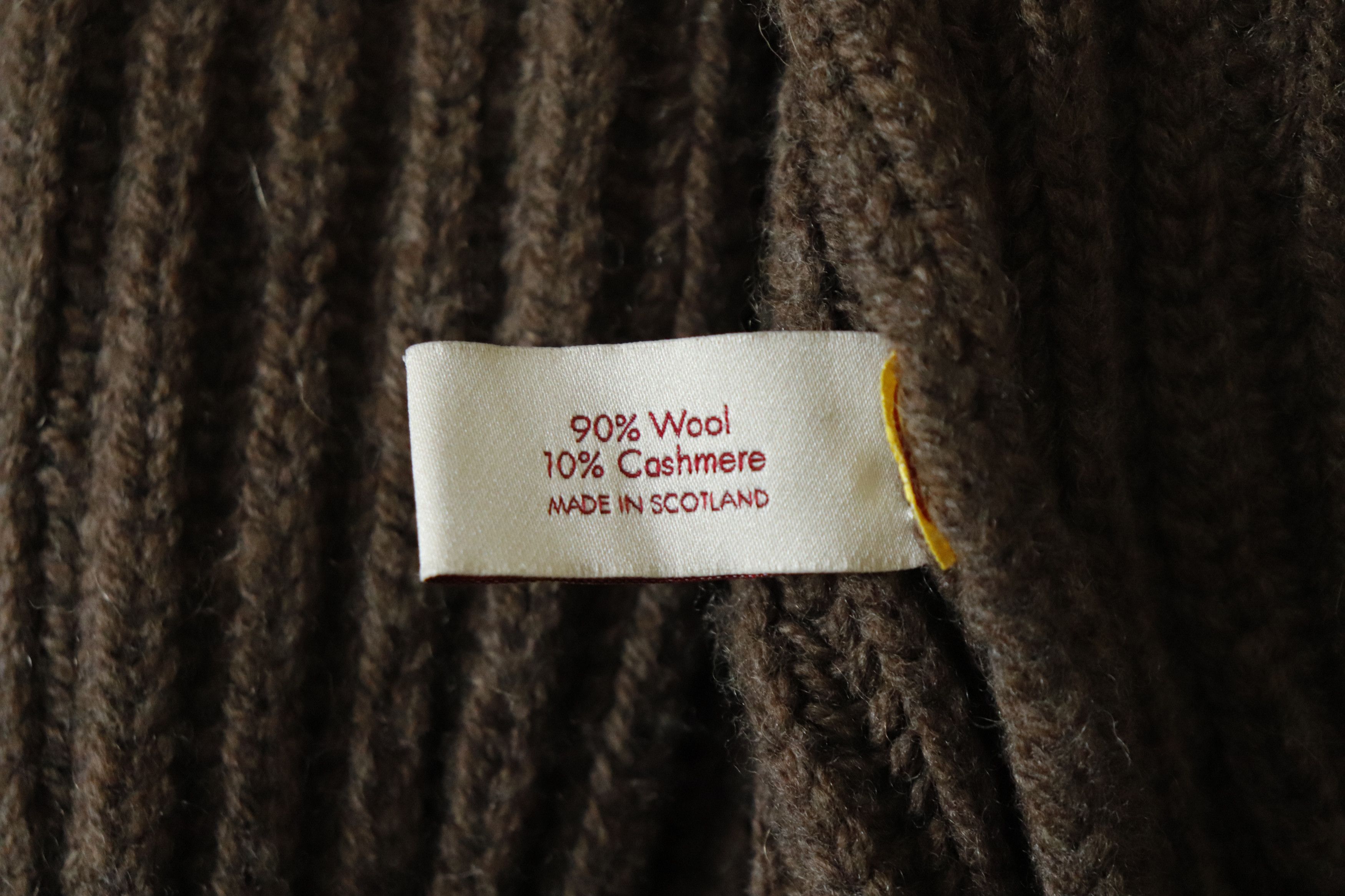 William Lockie Iconic McGeorge of Scotland Cashmere Shawl Collar Cardigan Size US S / EU 44-46 / 1 - 7 Thumbnail