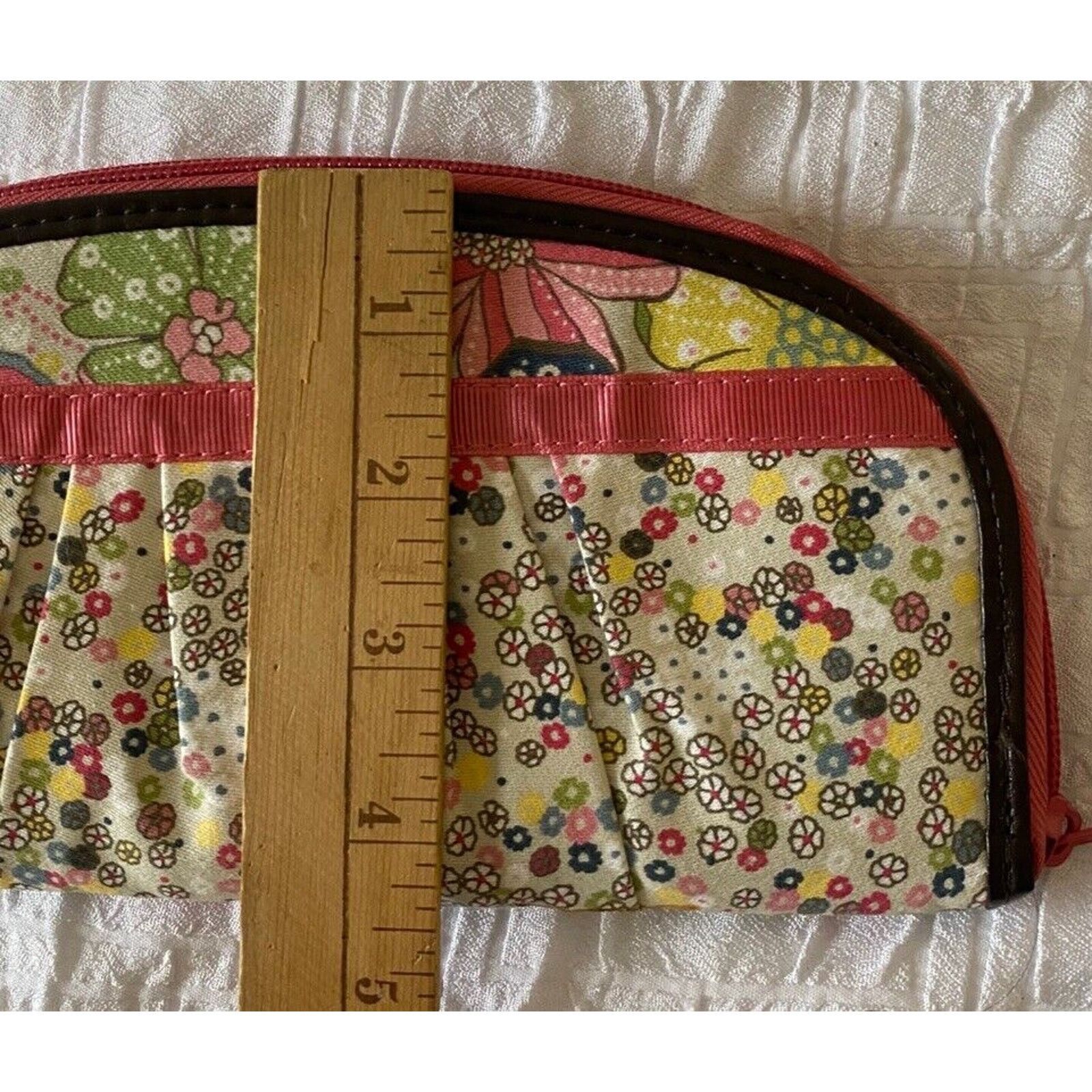 Other Thirty One Retired Wallet Floral Free Spirit Women’s Size ONE SIZE - 5 Thumbnail