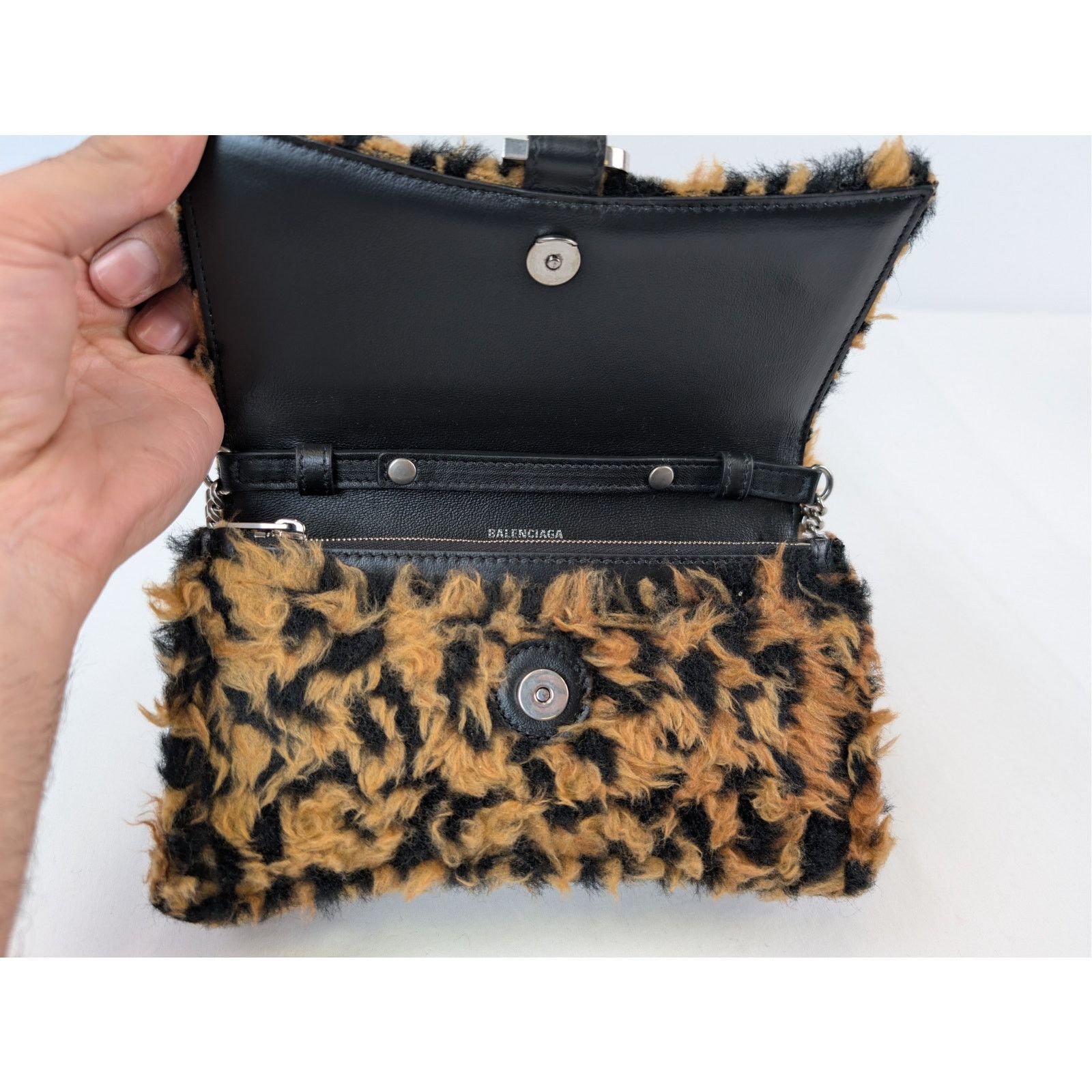 Balenciaga o1rshd1 Size: OS / Furry Leopard Wallet on Chain in Black Size ONE SIZE - 10 Thumbnail