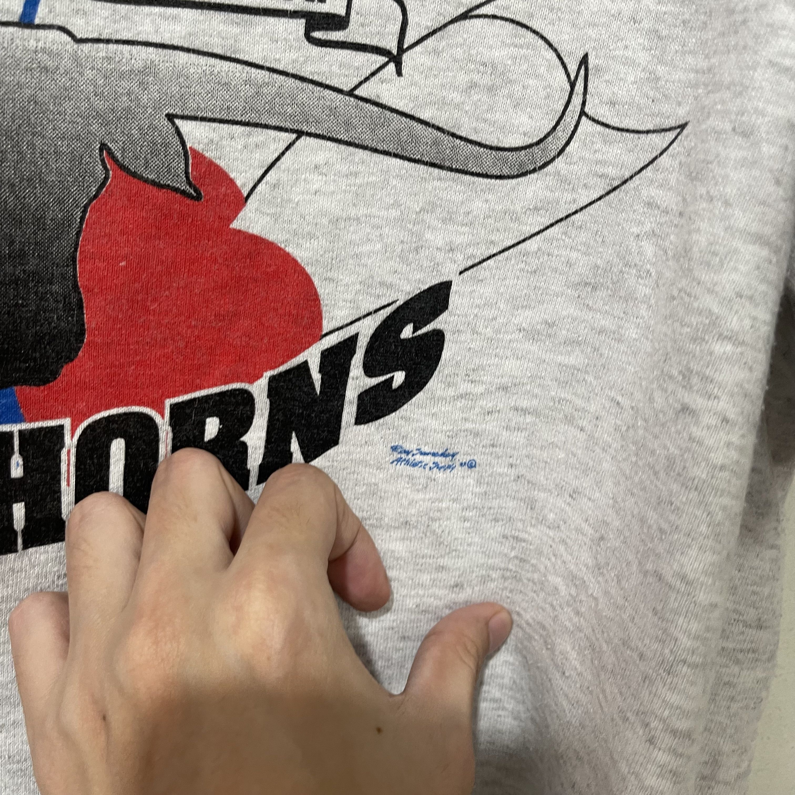 Vintage Vintage 90s Lincoln Longhorns T-Shirt Size US XL / EU 56 / 4 - 3 Thumbnail