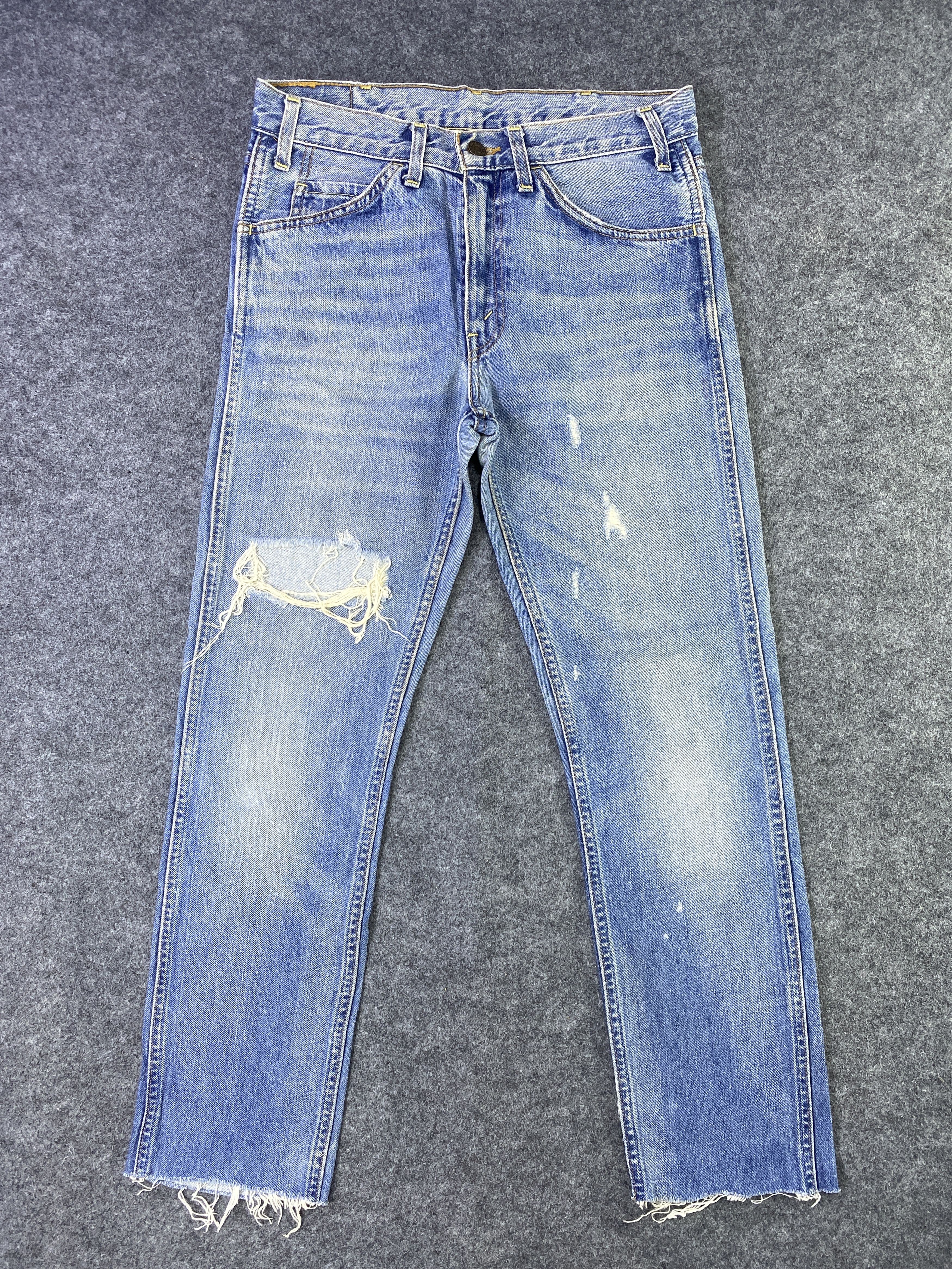 Levi's VINTAGE LEVI'S 605 DISTRESSES BLUE WASH JEANS-J887 Size US 31 - 1 Thumbnail