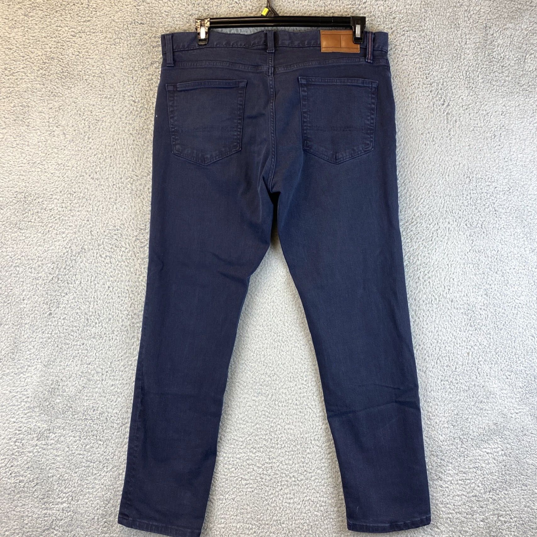 Tommy Hilfiger Tommy Hilfiger Men Jeans / 36x30 / Straight / Regular Fit / Blue Cotton Denim / Casual Wear - Men 36 30 - Vintage No Size US 36 / EU 52 - 6 Thumbnail
