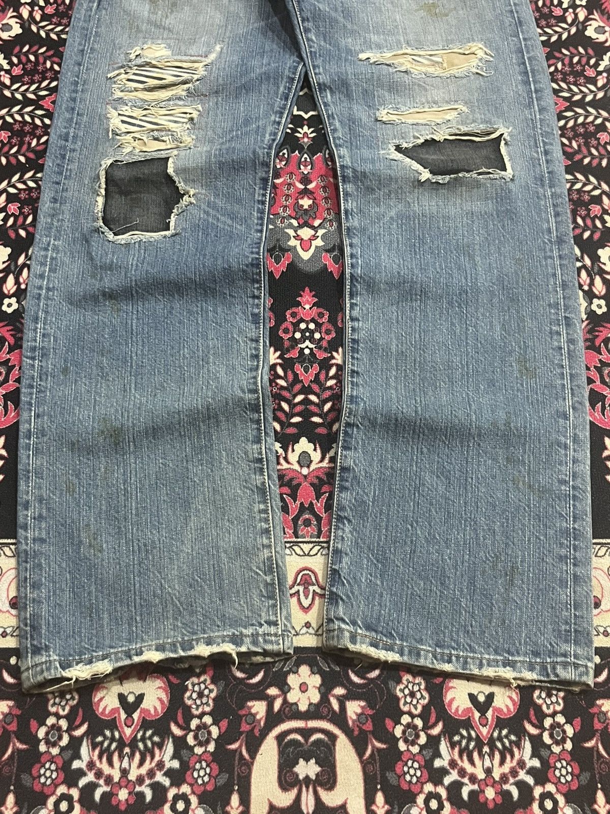 Levi's Vintage y2k Levi’s 501 Blue Washed Distressed Blowout Jeans Size US 32 / EU 48 - 12 Thumbnail