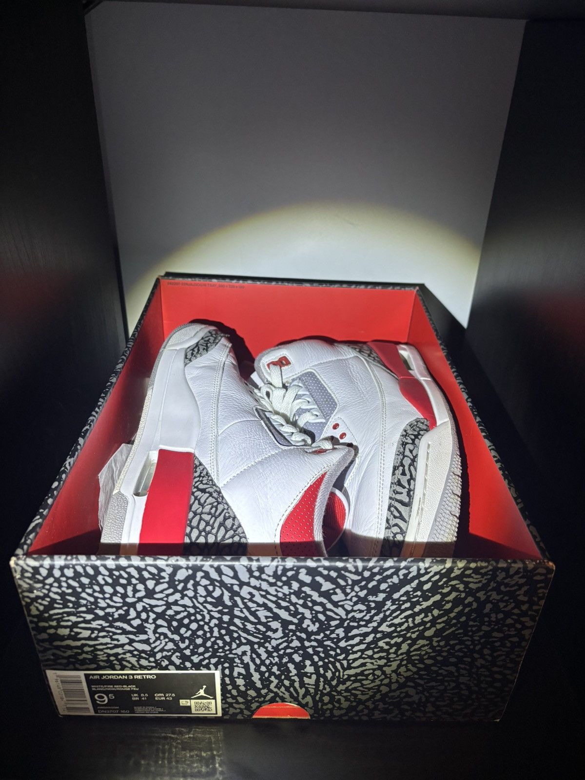Jordan Brand × Nike Air Jordan 3 Retro Size US 9.5 / EU 42-43 - 7 Thumbnail