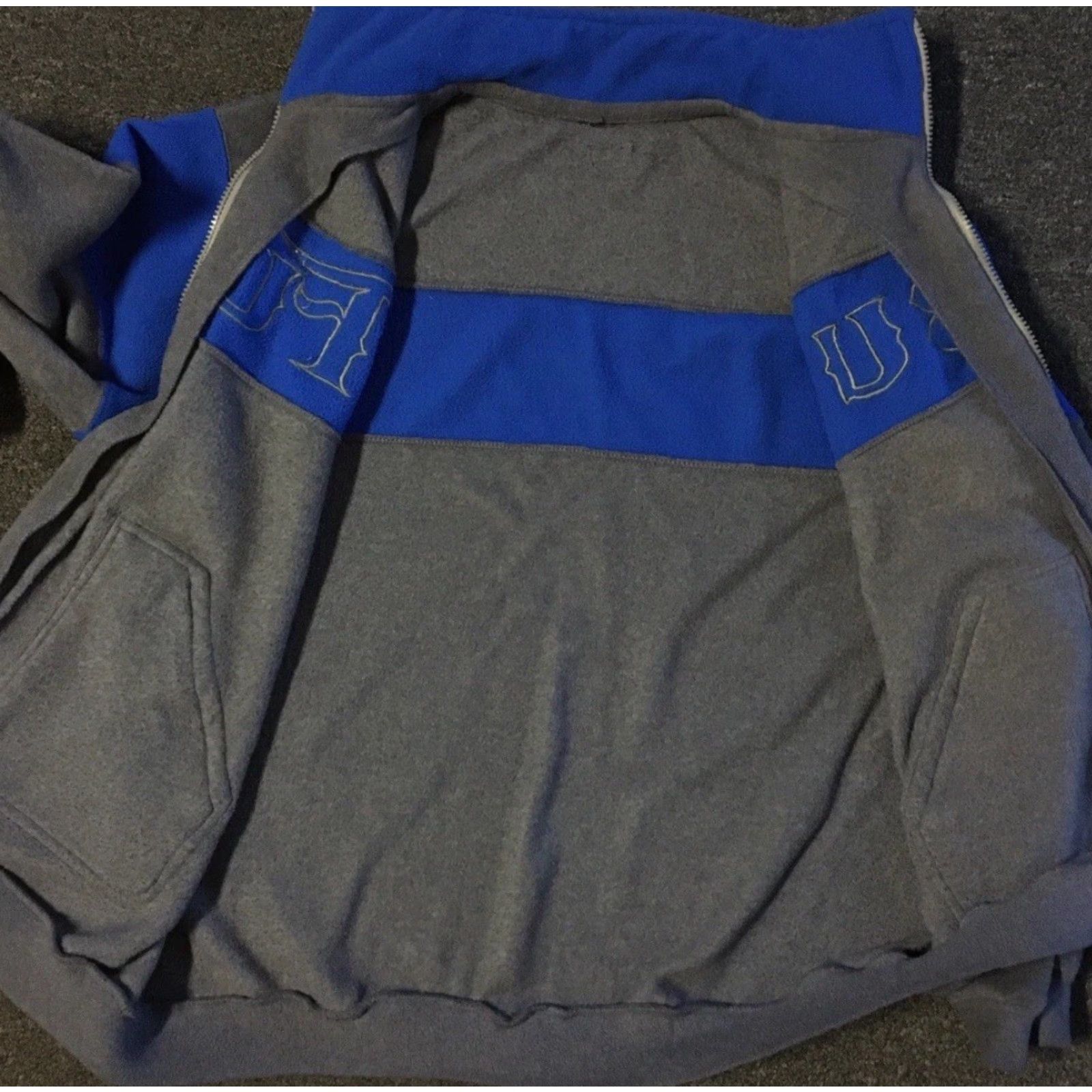 Vintage VINTAGE FUBU Fleece Jacket Hoodie M NYC Hip Hop Urban Skate Wu Wear Grunge Rap 90s Y2K Gray Full Zip Mens Medium Winter Streetwear Embroidered Pockets Size US M / EU 48-50 / 2 - 4 Thumbnail