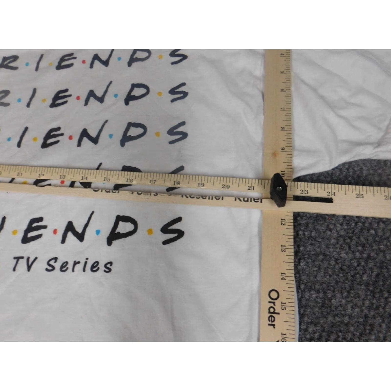 Vintage Friends Mens T-Shirt XL White Crew Neck Short Sleeve Logo Cotton Blend Polyester, Solid, Regular Fit, TV Sitcom, Friends Size US XL / EU 56 / 4 - 6 Thumbnail