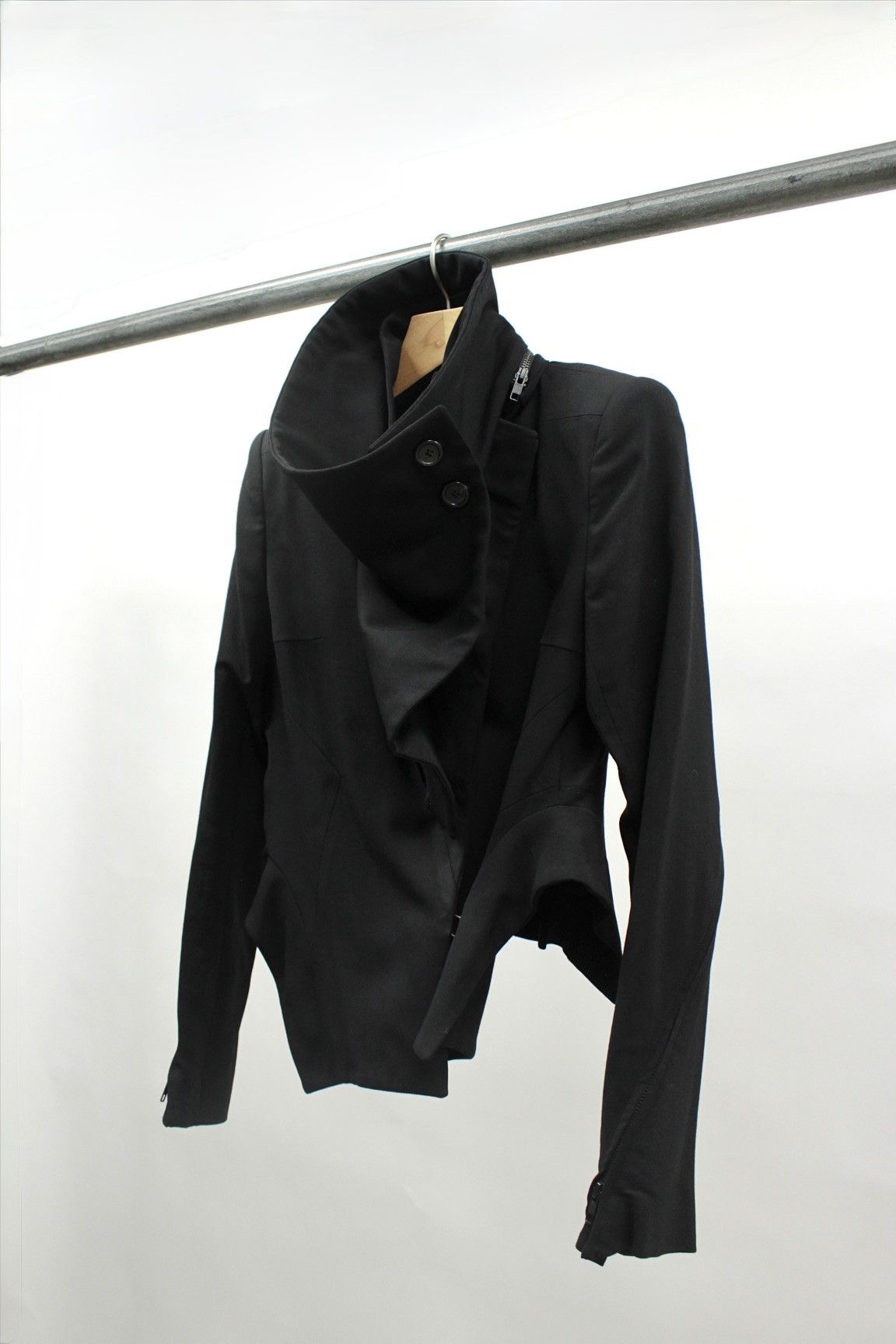 Ann Demeulemeester F/W12 Ann Demeulemeester Asymmetrical Draped Jacket Size XS / US 0-2 / IT 36-38 - 1 Thumbnail