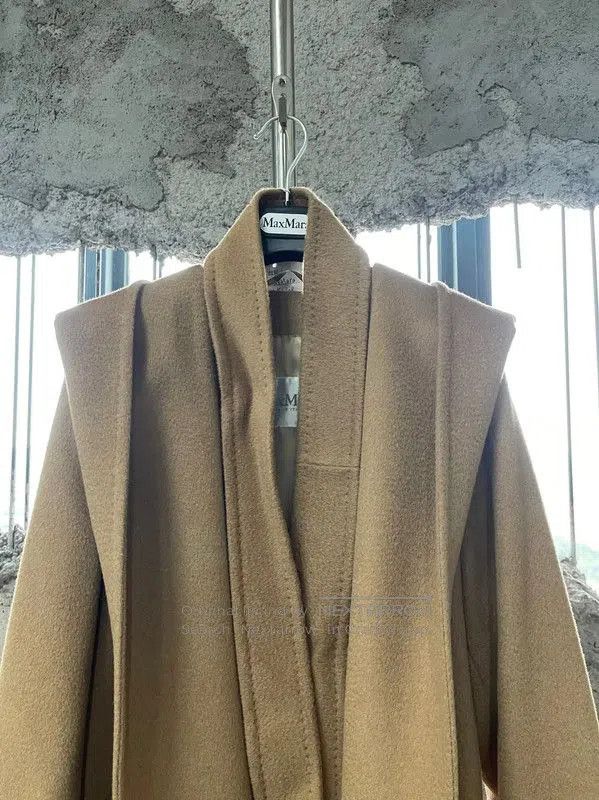 Max Mara MaxMara Beige Women's Coat with Hood . Size XXS / US 00 / IT 34 - 3 Thumbnail