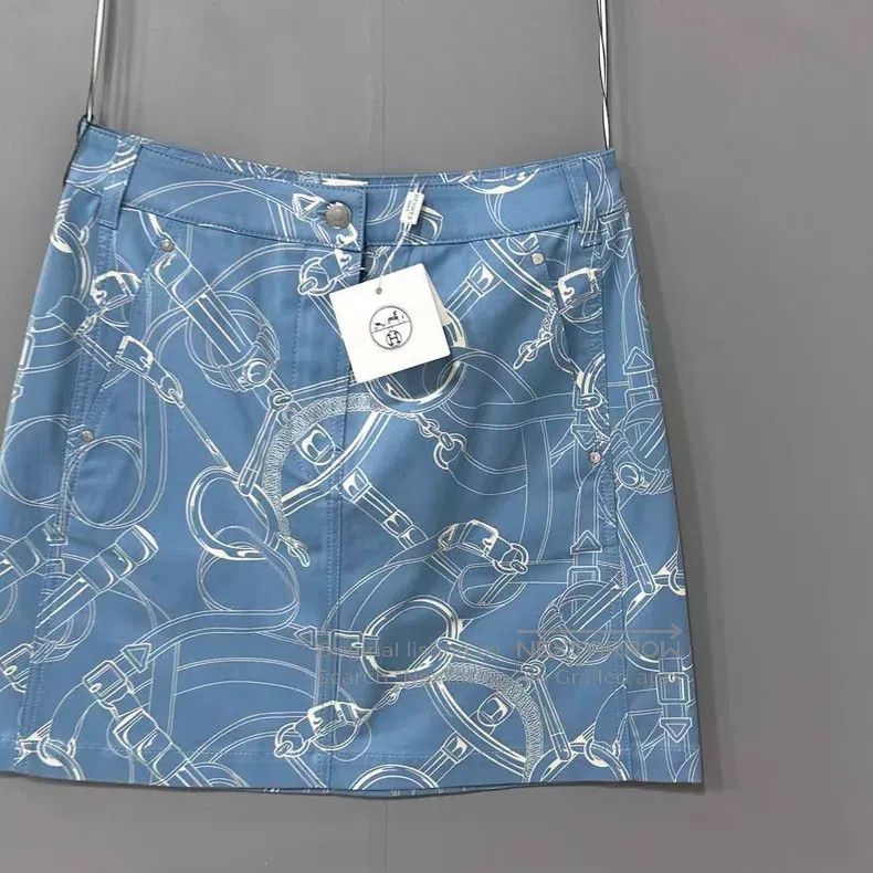 Hermes Hermes Printed Blue Denim Skirt Size 42" / US 20 - 2 Thumbnail