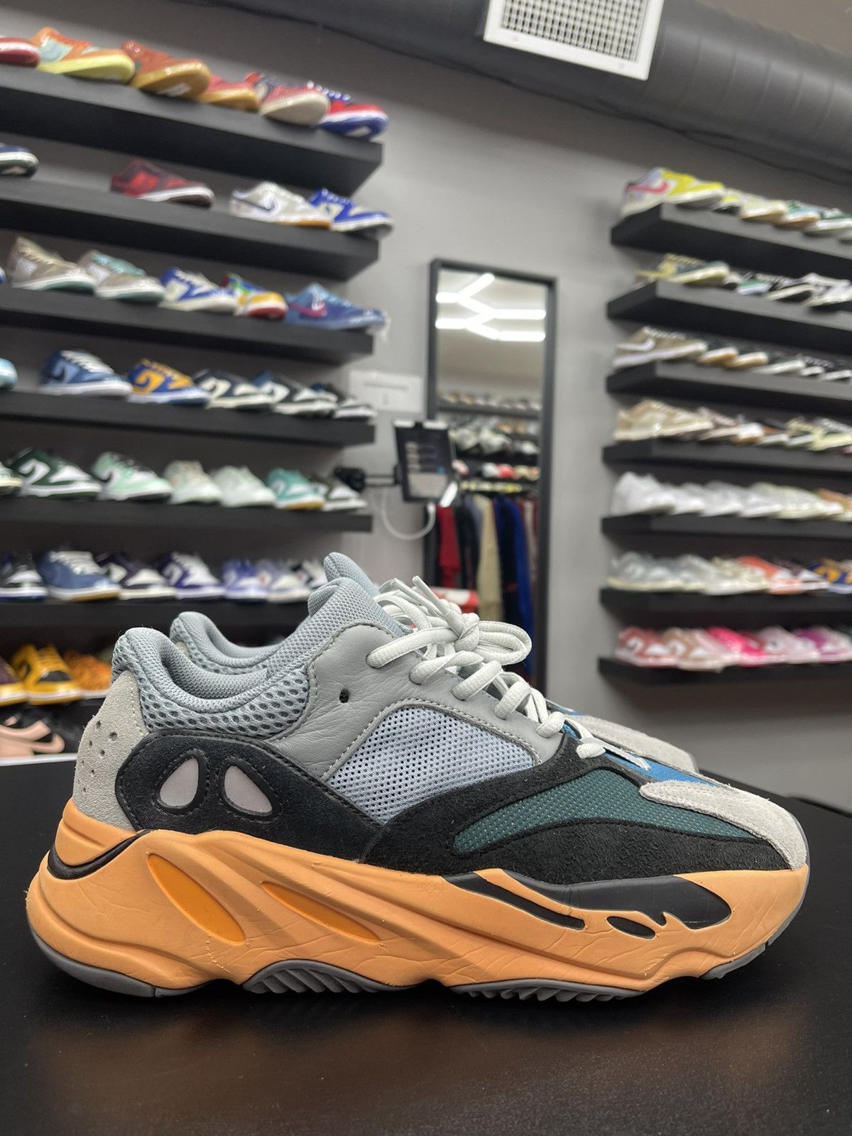 Adidas Size 10 - adidas Yeezy 700 Wash Orange Very Clean! Size US 10 / EU 43 - 3 Thumbnail