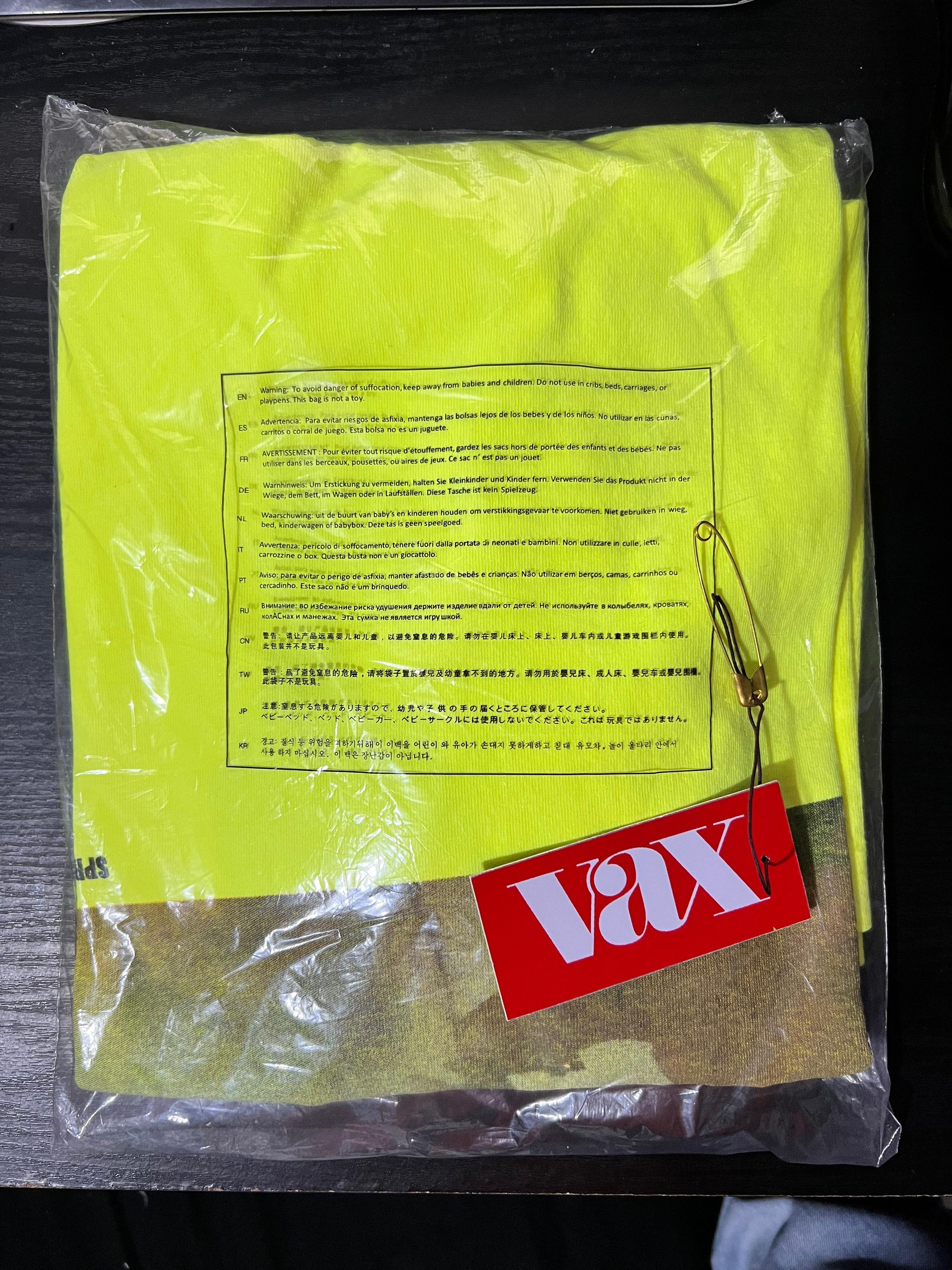 Online Ceramics Online Ceramics x A24 Spring Breakers Alien Tee Size US XXL / EU 58 / 5 - 4 Thumbnail