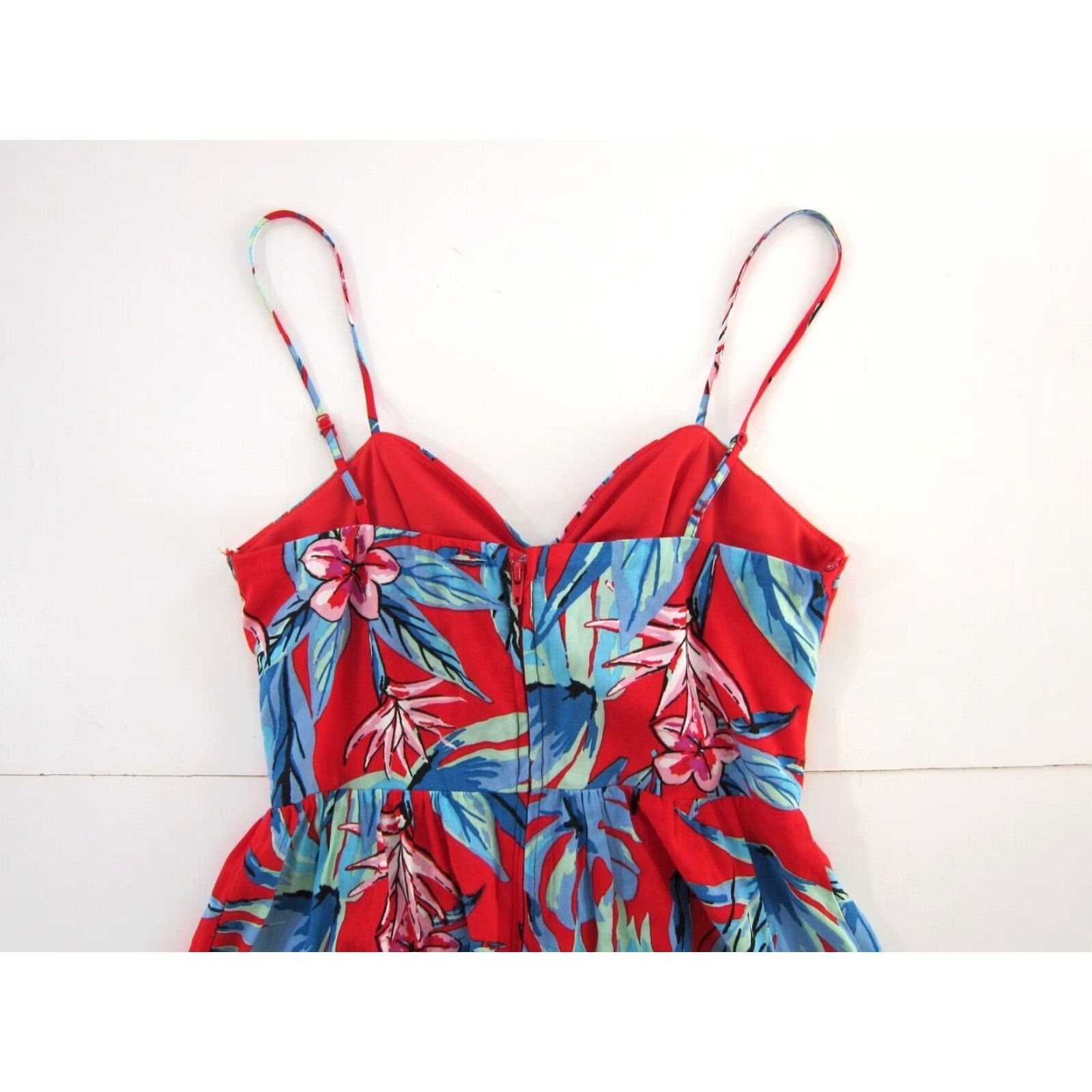 Vintage Jodi Kristopher 100% Rayon Red Blue Floral Spaghetti Strap Empire Sun Dress XS Women Sleeveless Sundress Shirt Dress Wrap Dress 70s 90s Size XS / US 0-2 / IT 36-38 - 4 Thumbnail