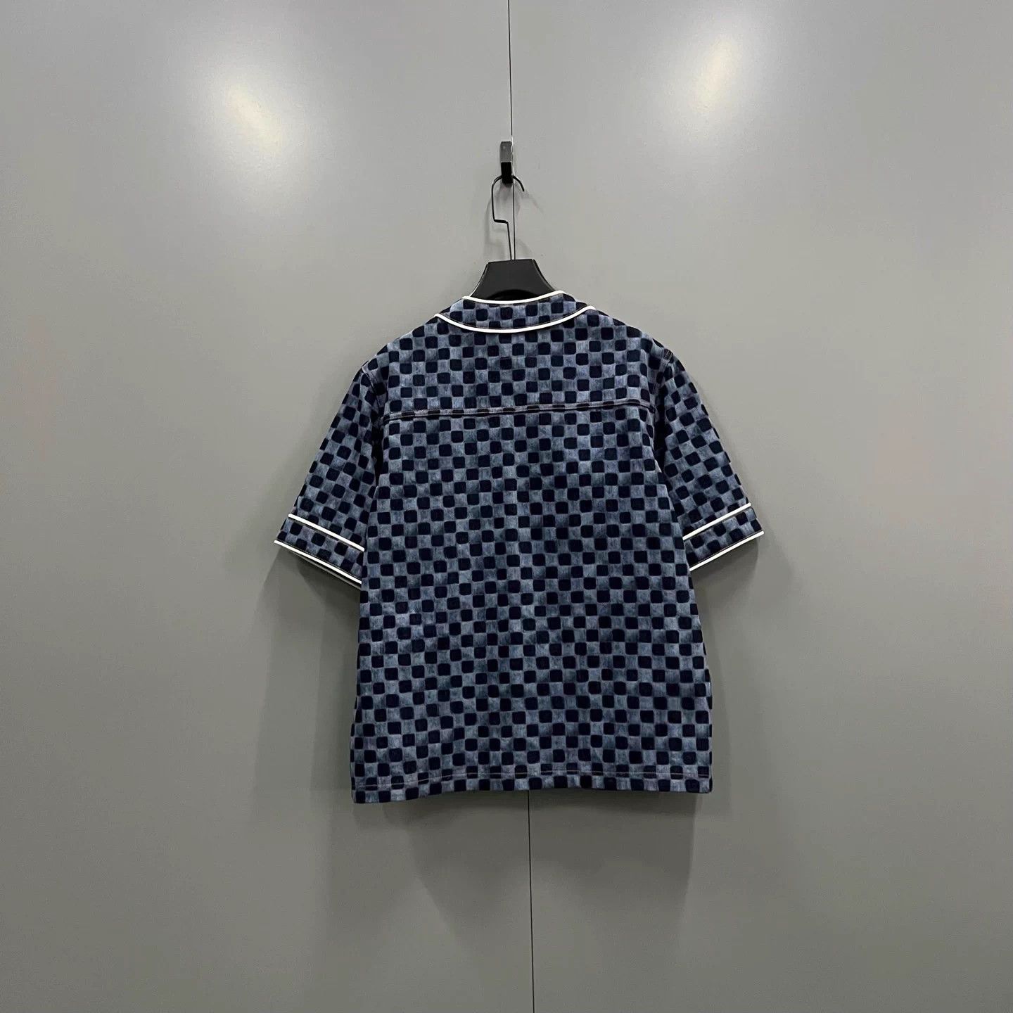 Louis Vuitton Louis Vuitton x Nigo collaboration Size M / US 6-8 / IT 42-44 - 2 Thumbnail