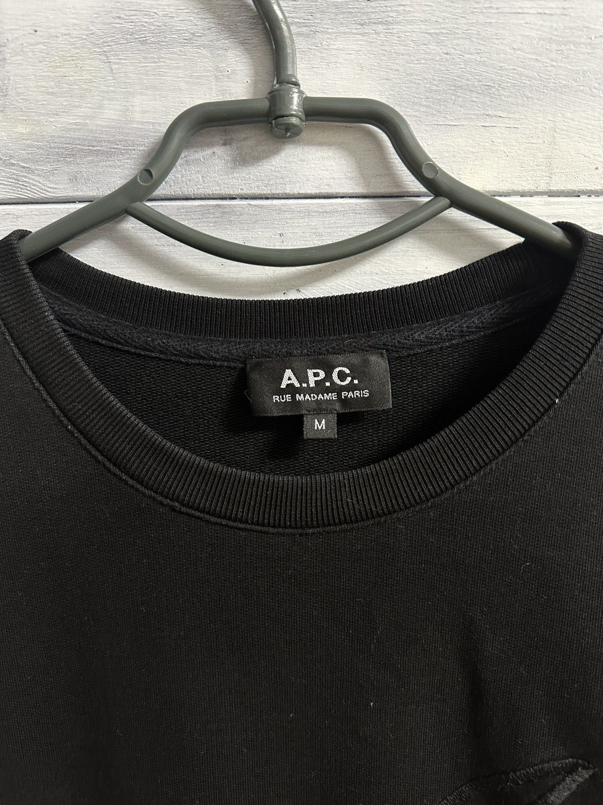 A.P.C. Rare Luxury Sweatshirt A.P.C. Rue Madame Paris size M. Size US M / EU 48-50 / 2 - 7 Thumbnail