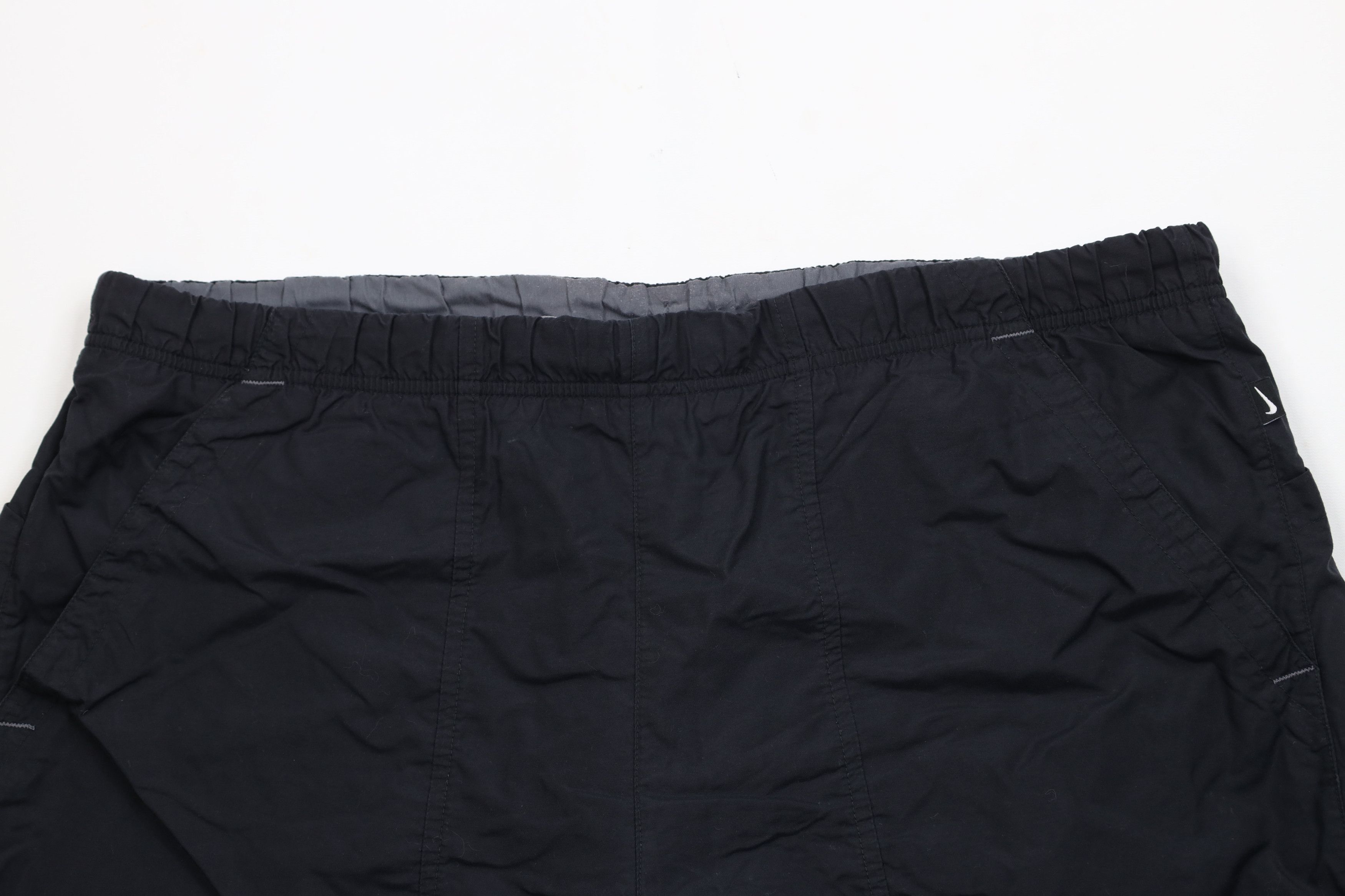 Nike Vintage 90s Y2K Nike Mini Swoosh Lined Utility Shorts Black Size US 36 / EU 52 - 2 Thumbnail