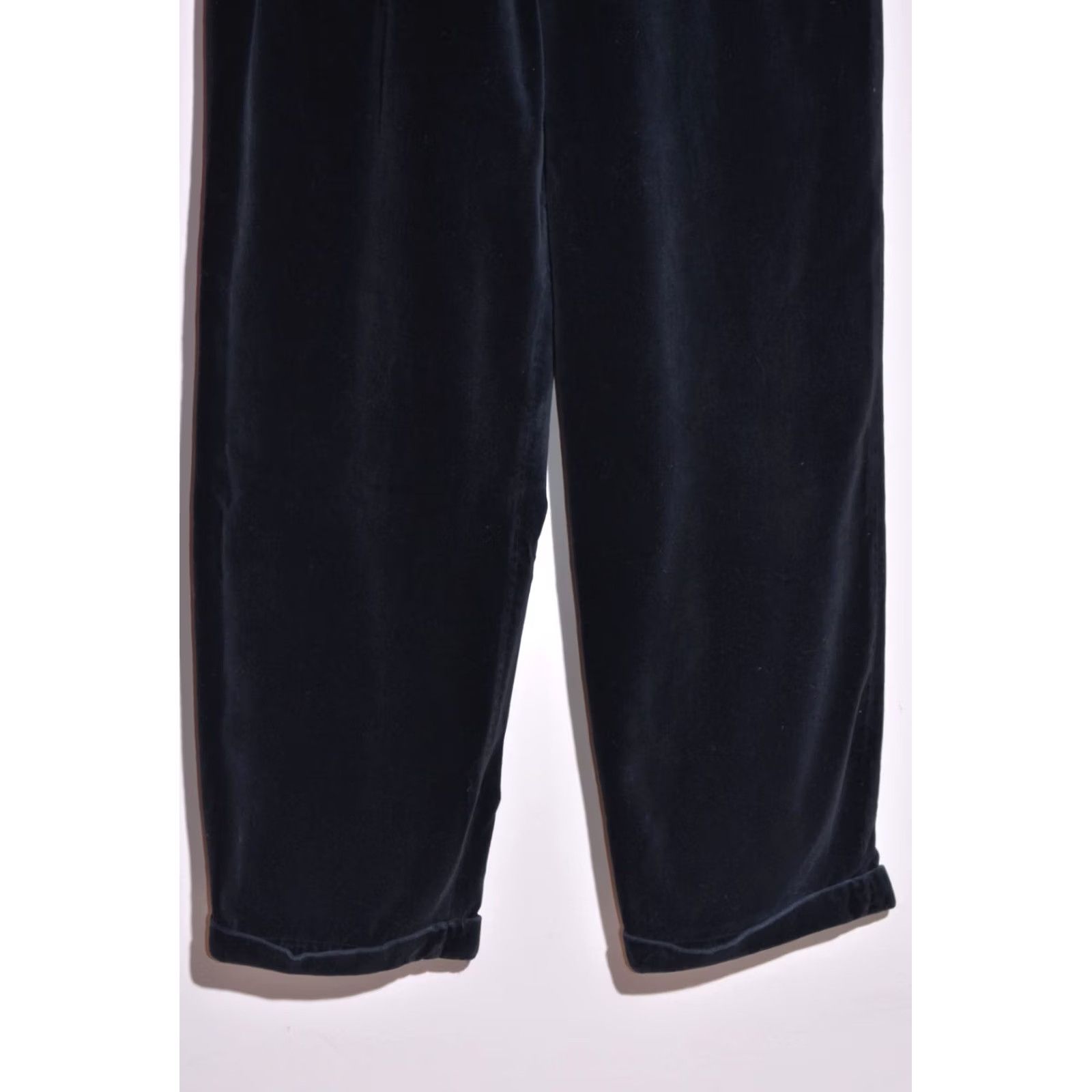 Escada Vintage ESCADA Pants Women Black Velour Pleated Trousers Size 38 Size 26" / US 2 / IT 38 - 4 Thumbnail