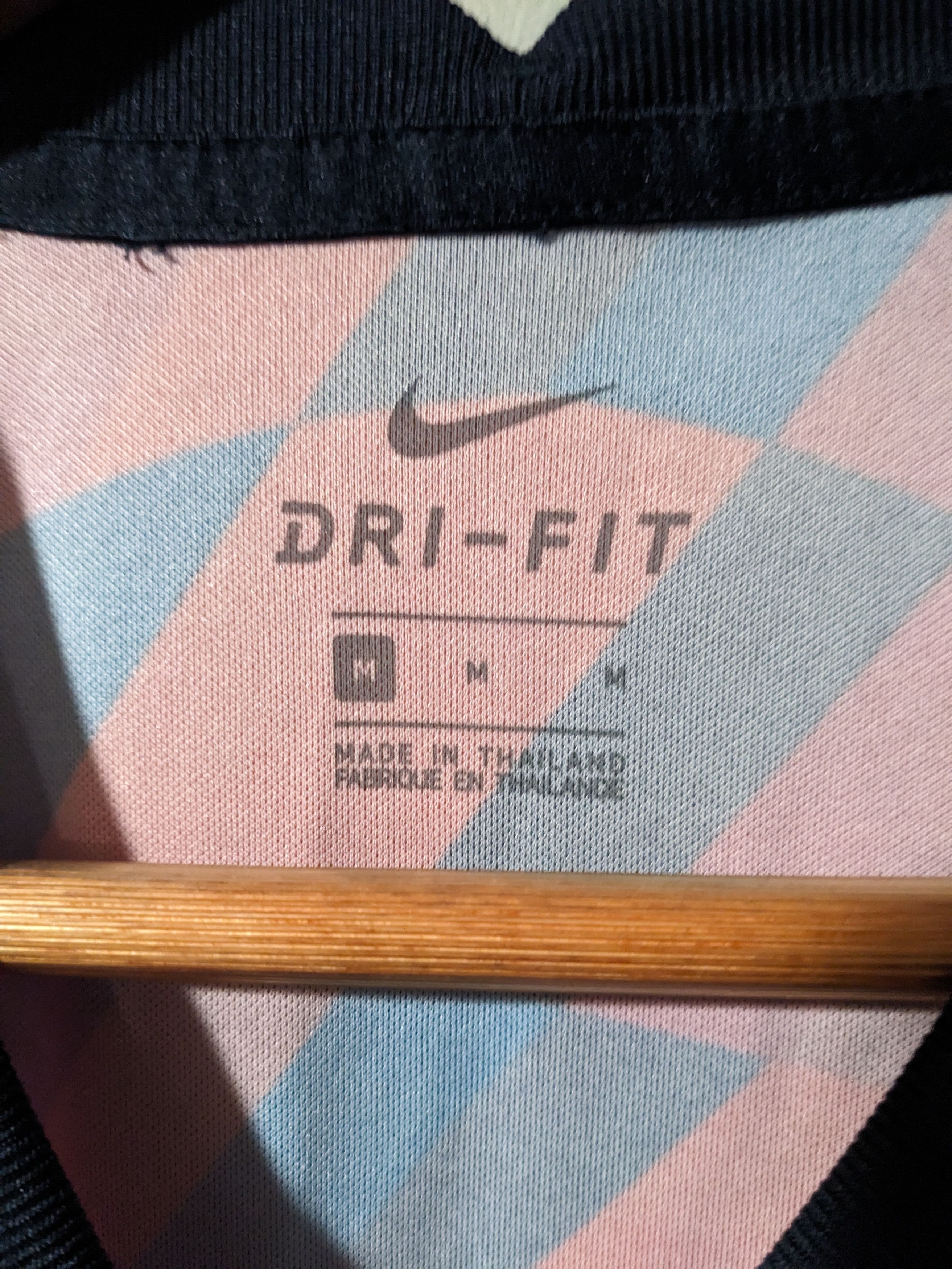 Nike Nike Barcelona Rakuten Warm Up Dri-Fit Medium Jersey Size US M / EU 48-50 / 2 - 5 Thumbnail