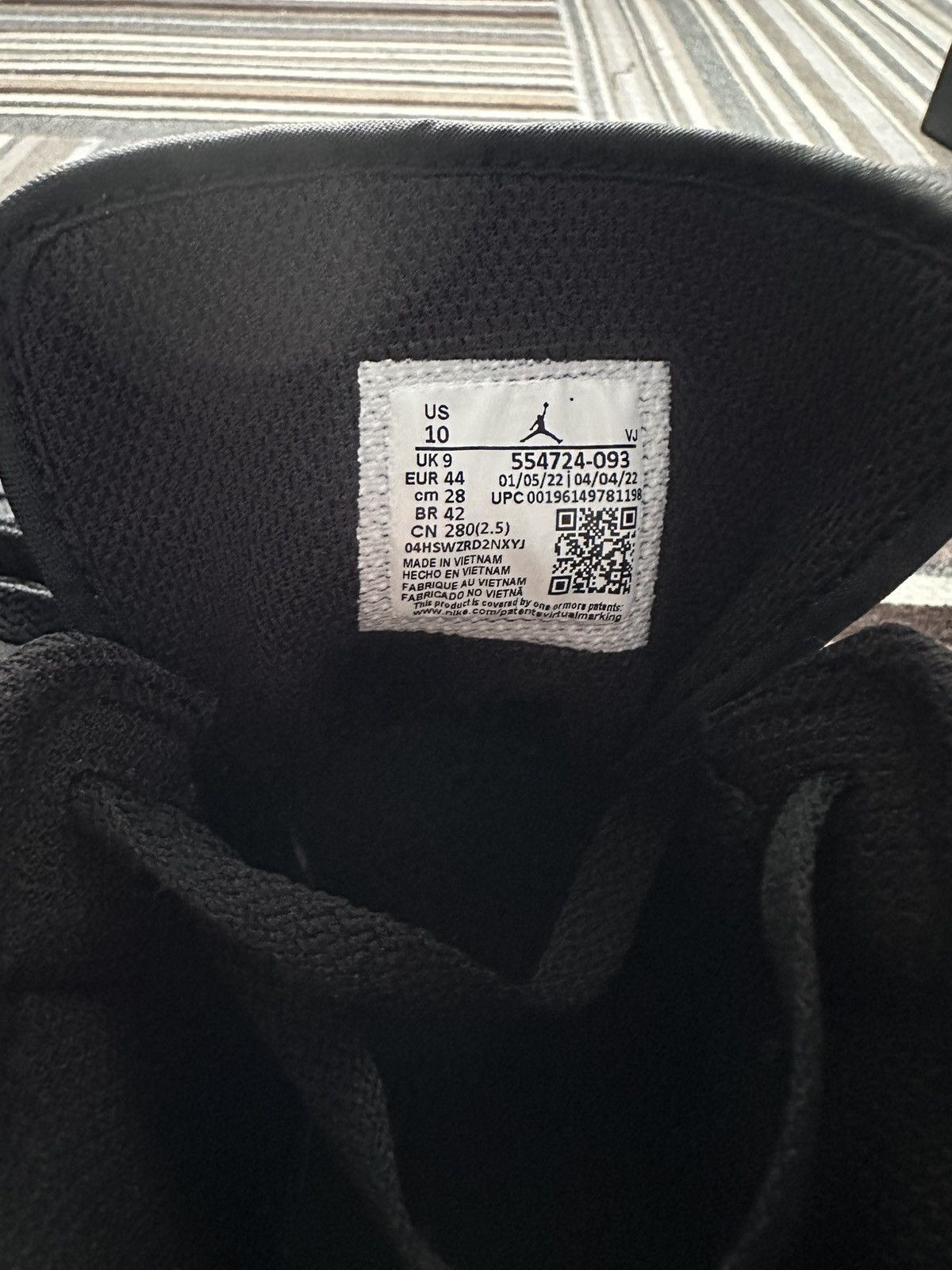 Jordan Brand Jordan 1 Mid All Black Size US 10 / EU 43 - 8 Thumbnail